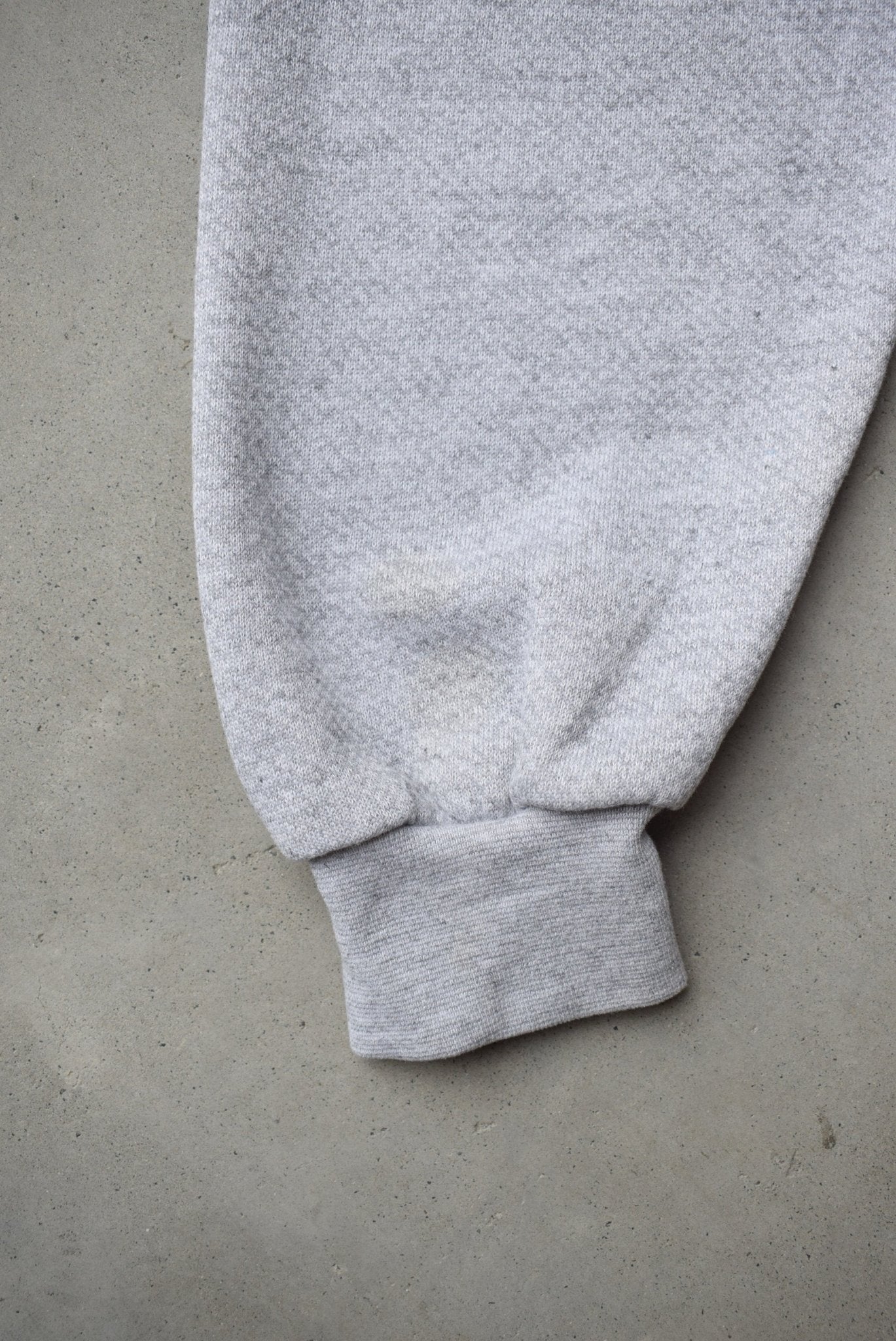 Tinkerbell Grey Graphic Crewneck — 2000s (M) - Retrospective Store