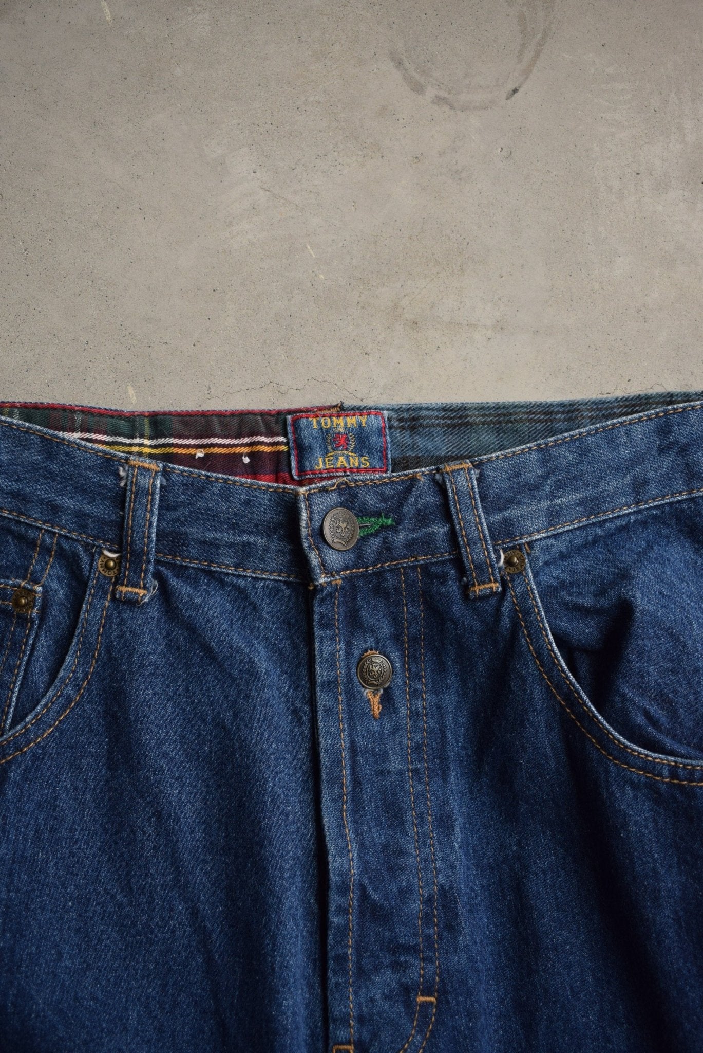 Tommy Hilfiger Jeans — 2000s (31) - Retrospective Store