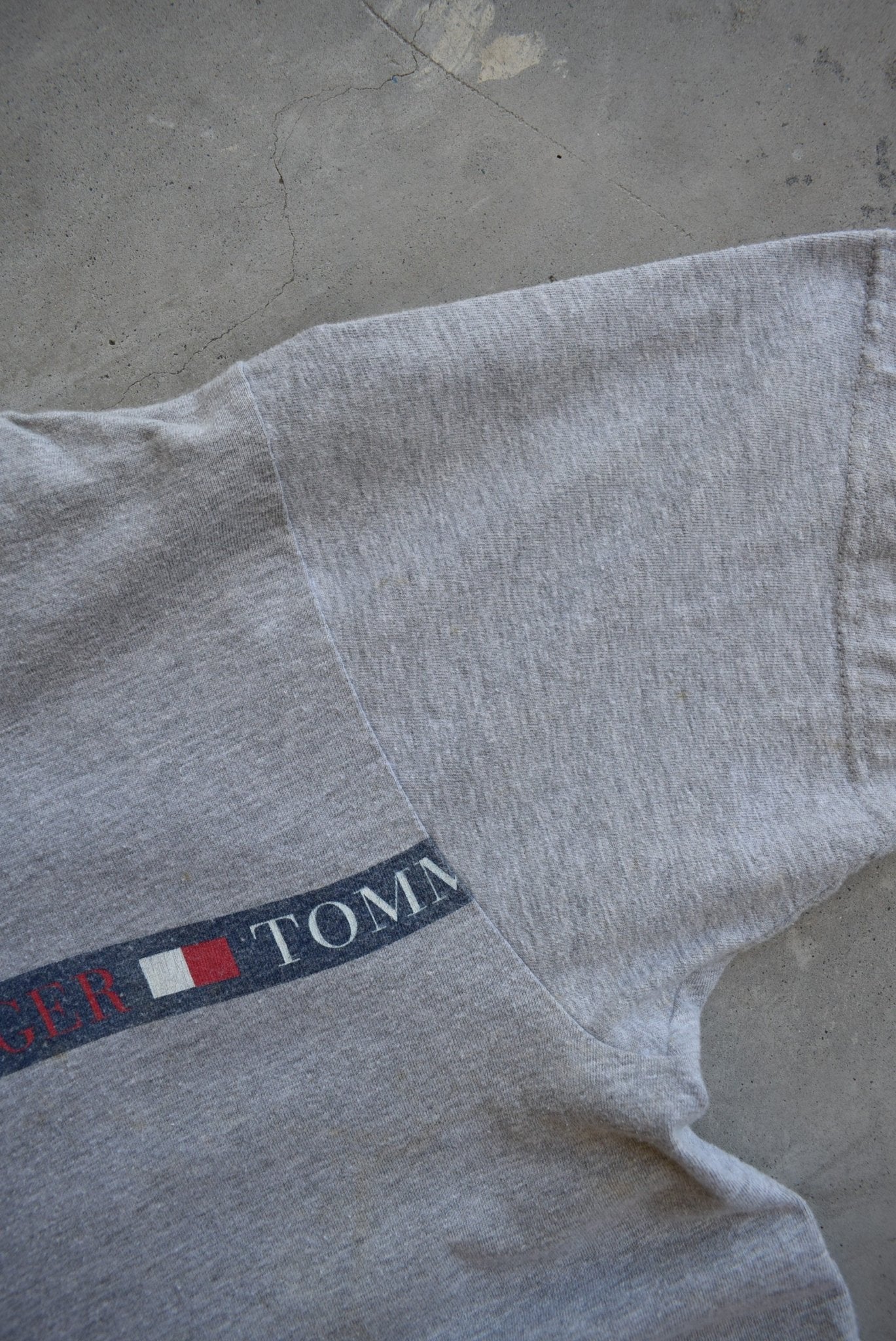 Tommy Hilfiger Spellout Tee — 2000s (L) - Retrospective Store