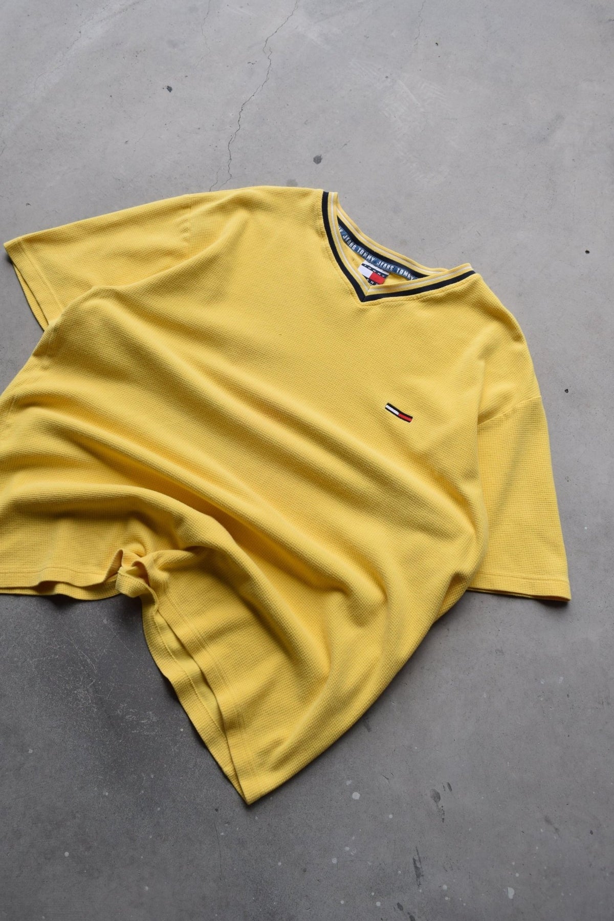 Tommy Hilfiger Yellow Embroidered Logo Tee — 2000s (XXL) - Retrospective Store