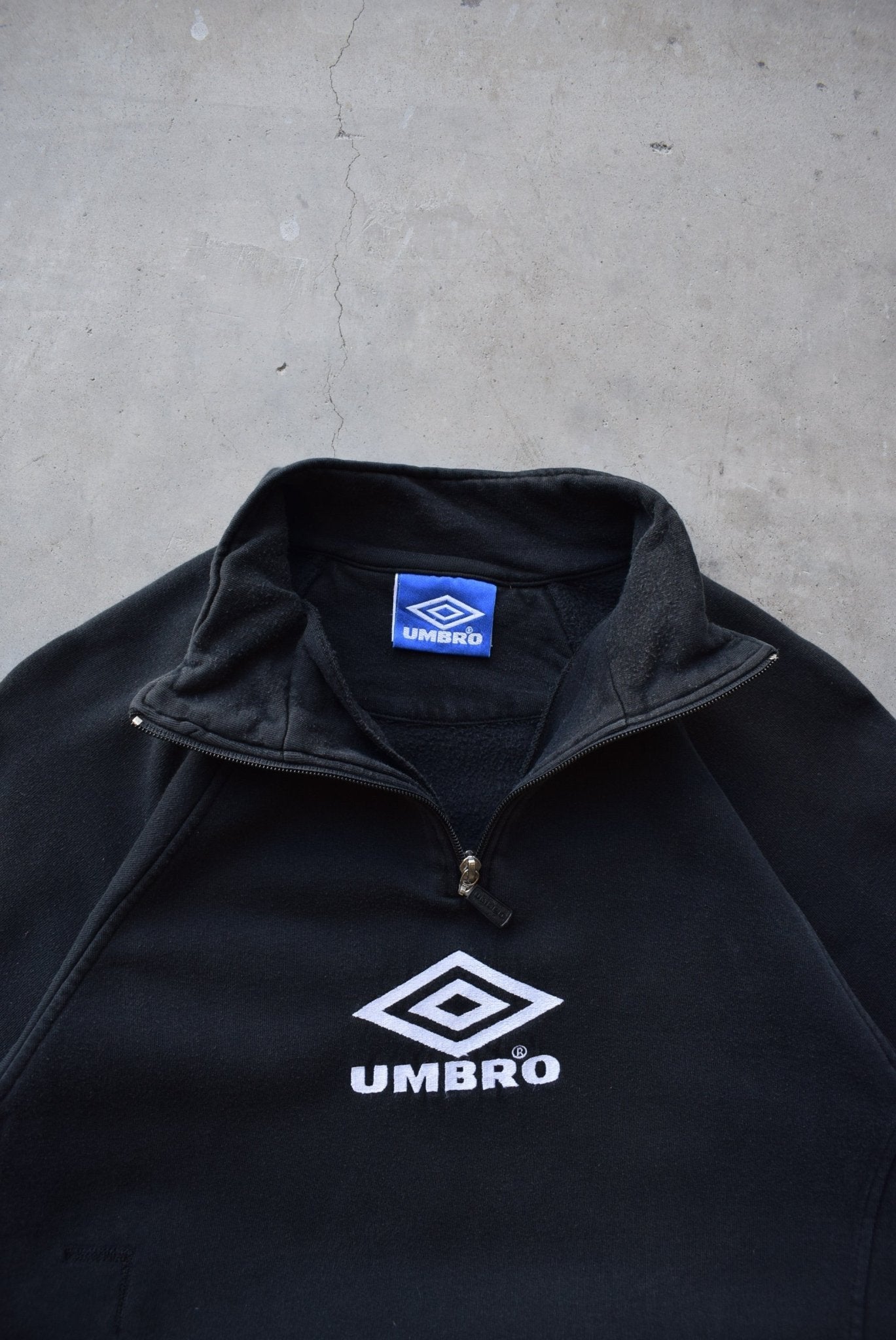 Umbro Black Embroidered Spellout Quarter Zip — 1990s (M) - Retrospective Store
