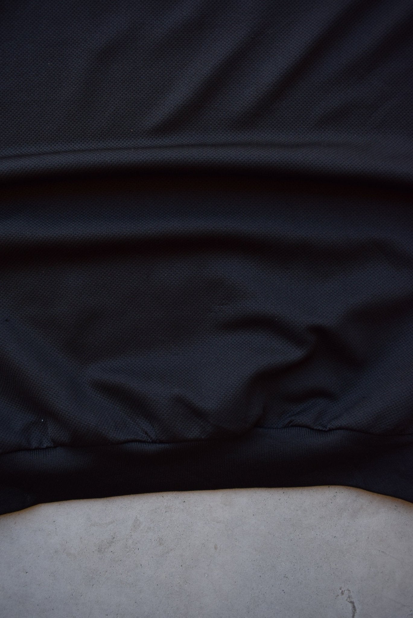 Umbro Black & Red Embroidered Spellout Crewneck — 2000s (L) - Retrospective Store