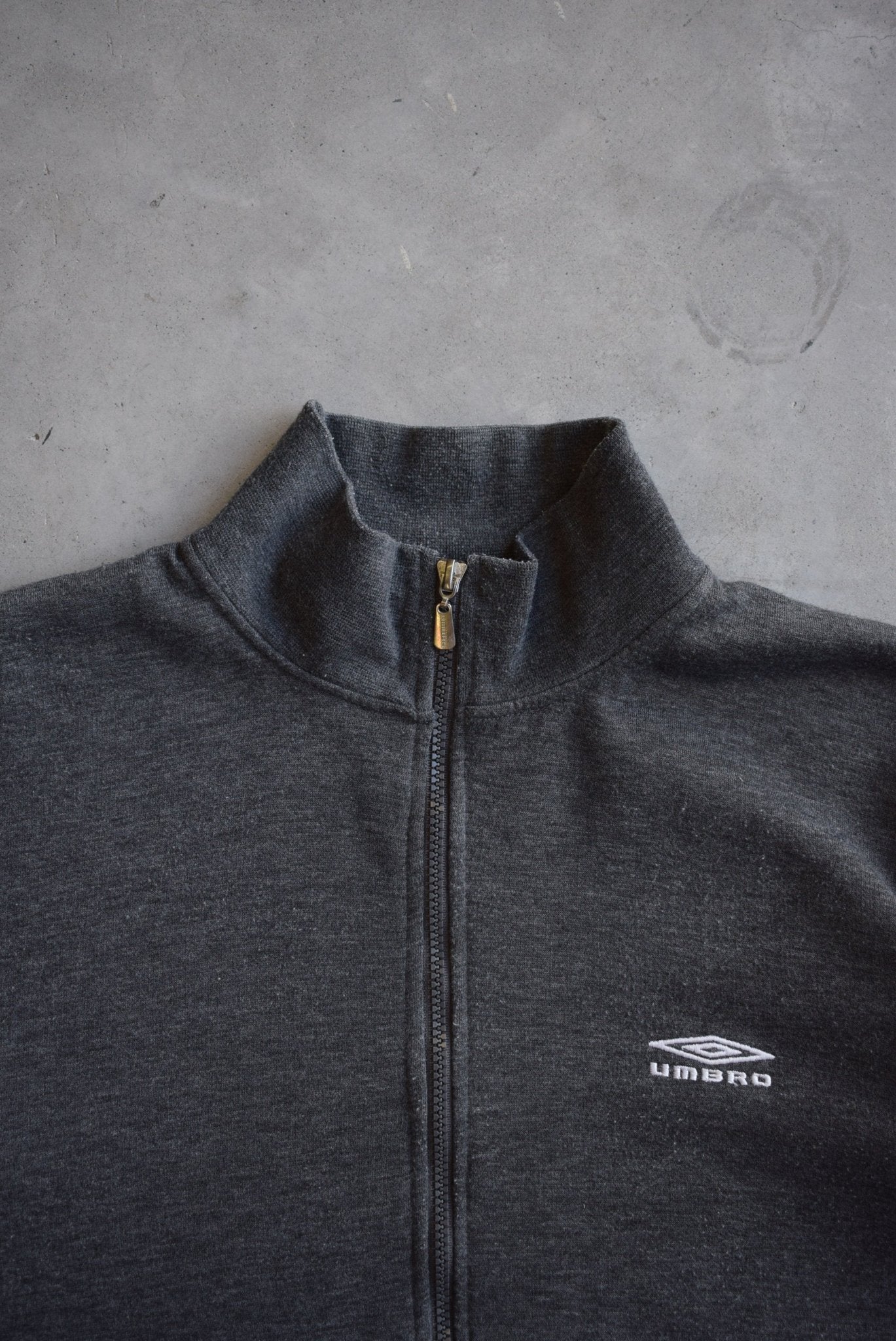 Umbro Charcoal Embroidered Jacket — 2000s (XL) - Retrospective Store