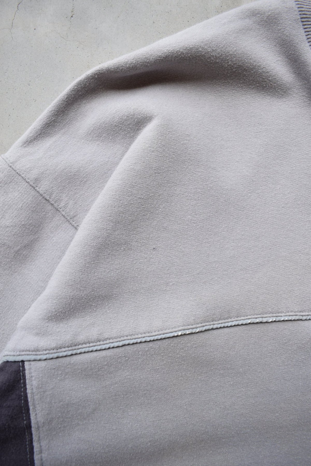 Umbro Grey Embroidered Spellout Crewneck — 1990s (XL) - Retrospective Store