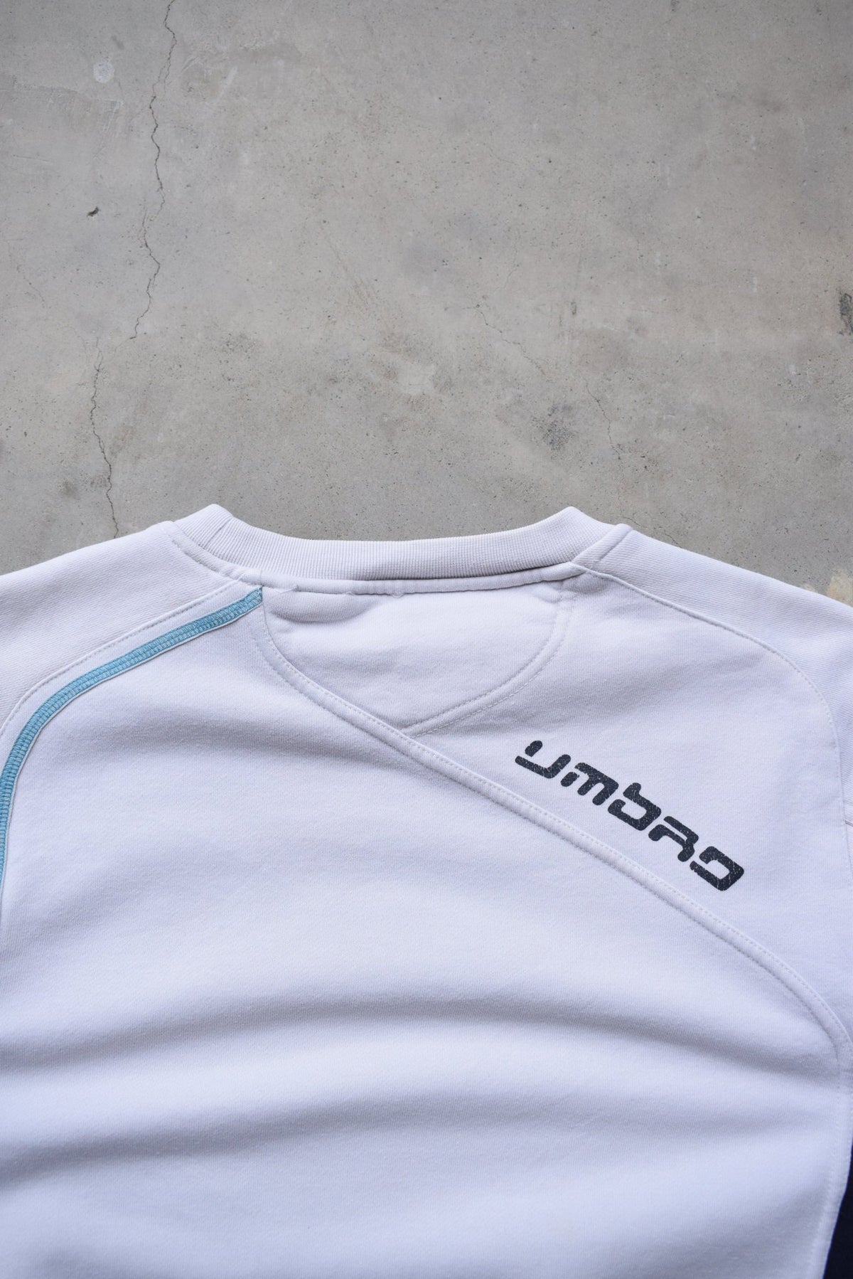 Umbro White Embroidered Spellout Crewneck — 2000s (XS/S) - Retrospective Store