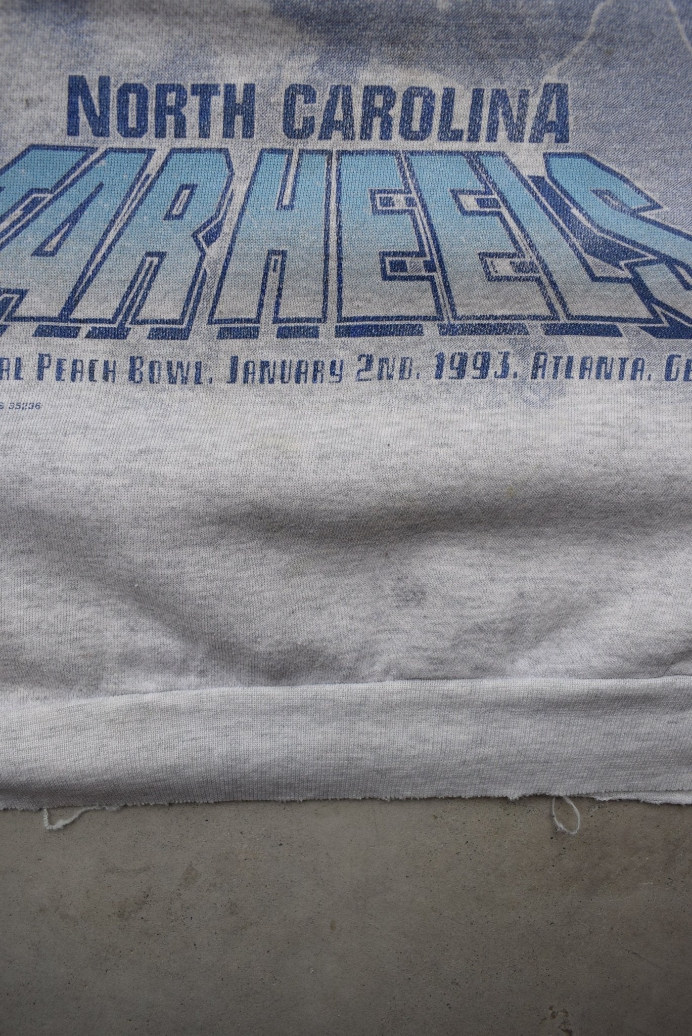 University of North Carolina Football Grey Graphic Crewneck — 1993 (M) - Retrospective Store