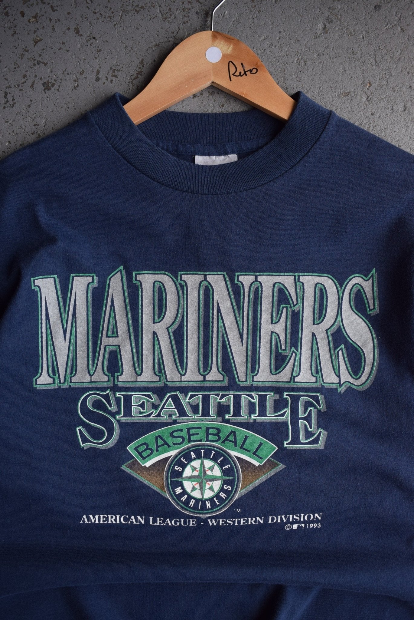 Vintage 1993 MLB Seattle Mariners Baseball Tee (S) - Retrospective Store