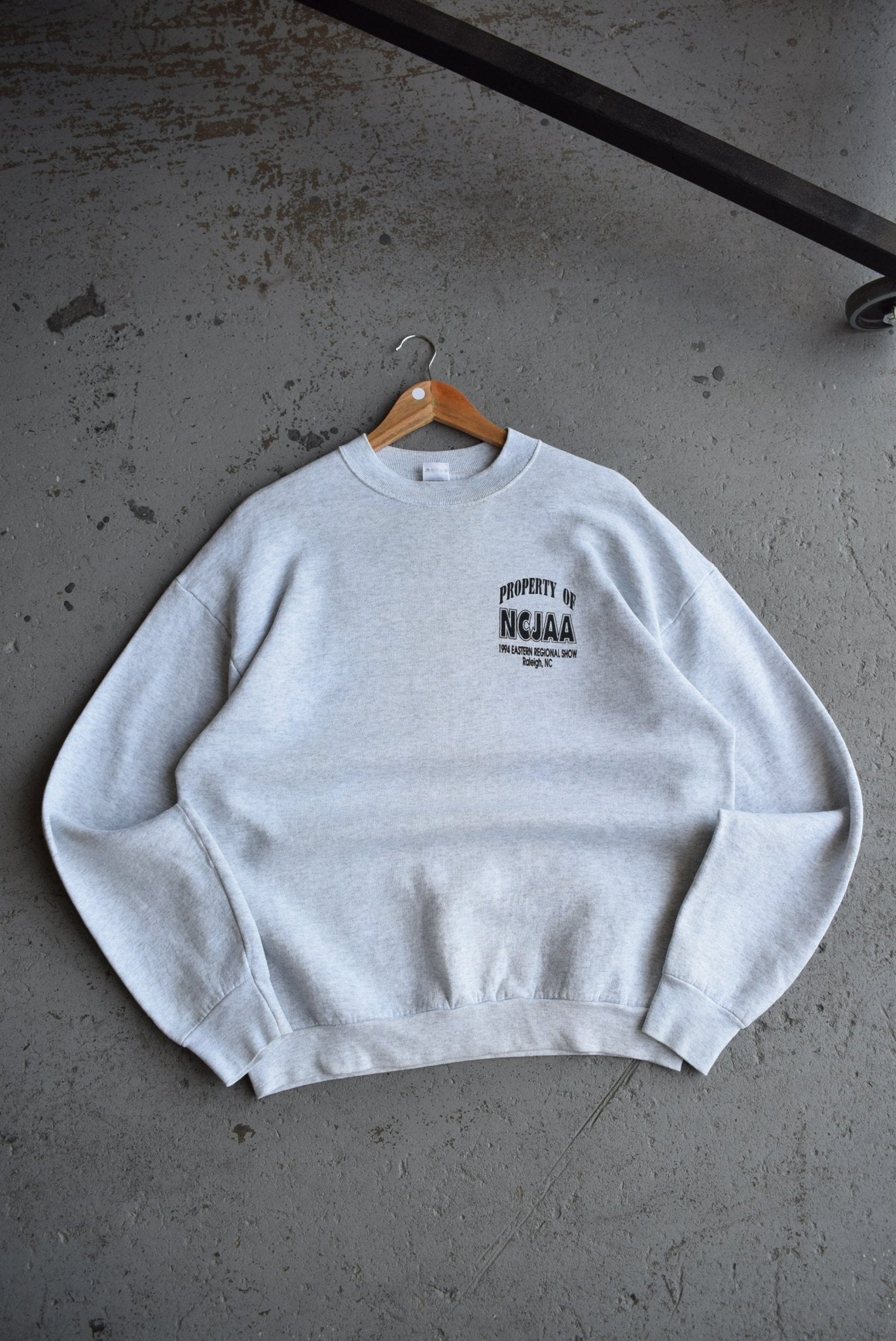 Vintage 1994 Air Angus 'Just Moo It!' Graphic Crewneck (L) - Retrospective Store