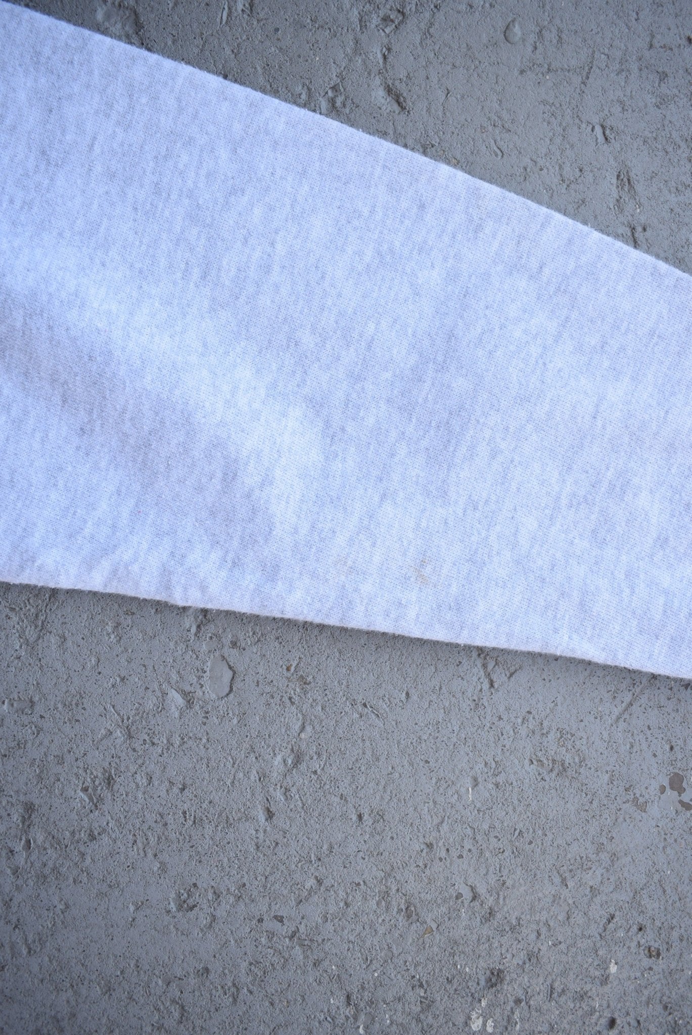 Vintage 1994 Warner Bros. Daffy Duck Embroidered Crewneck (M) - Retrospective Store