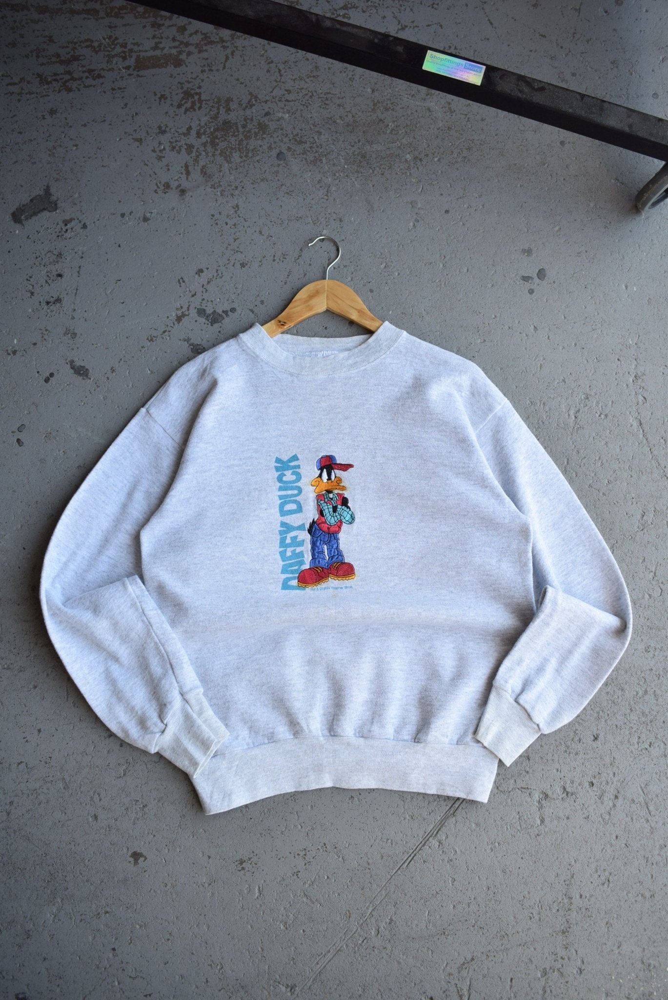 Vintage 1994 Warner Bros. Daffy Duck Embroidered Crewneck (M) - Retrospective Store