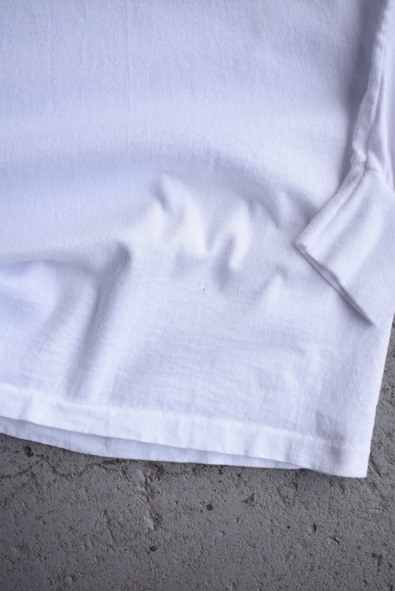 Vintage 1996 Graphic Long Sleeve Tee (XL) - Retrospective Store