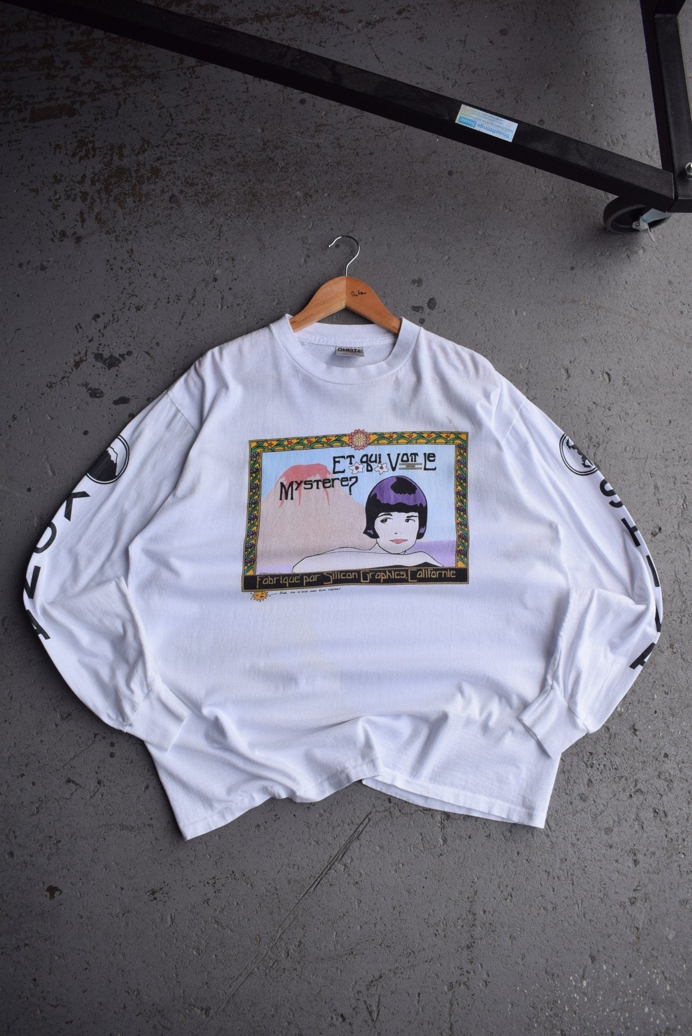 Vintage 1996 Graphic Long Sleeve Tee (XL) - Retrospective Store