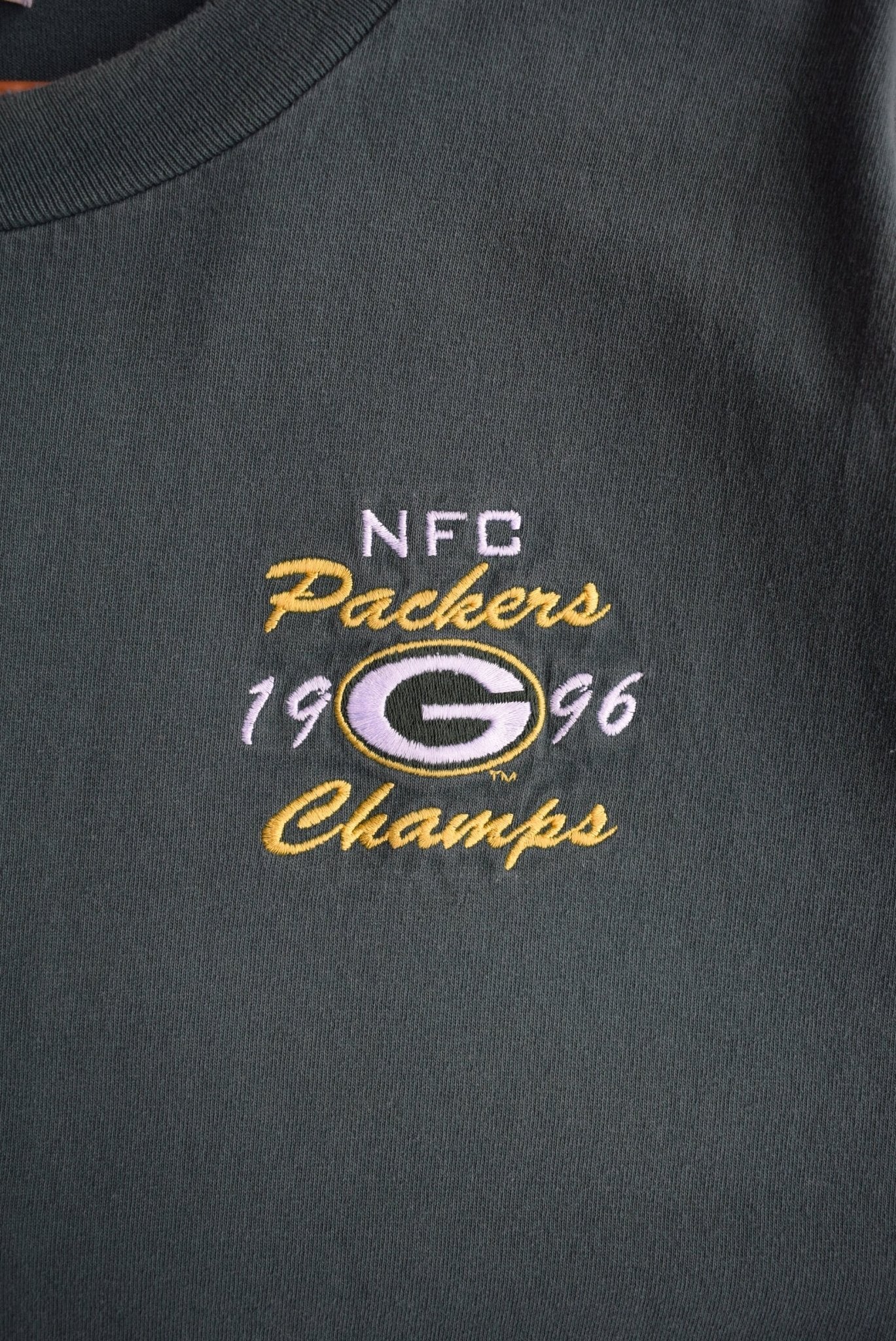 Vintage 1996 NFL Green Bay Packers Champions Embroidered Tee (XL) - Retrospective Store