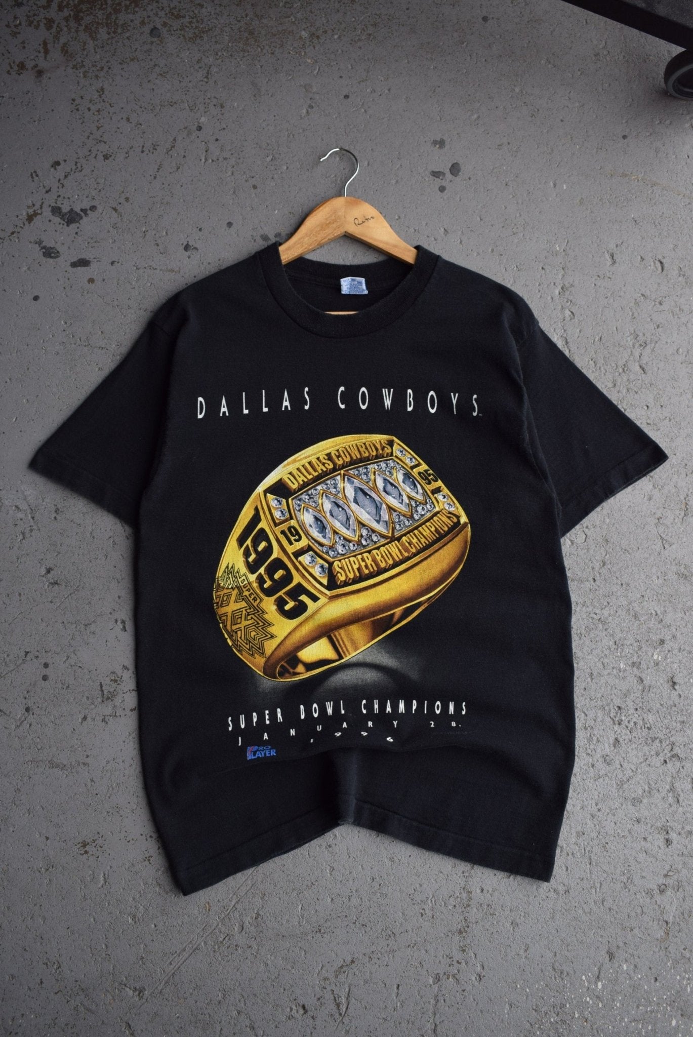 Vintage 1996 Salem x NFL Dallas Cowboys Superbowl Champions Ring Tee (M) - Retrospective Store