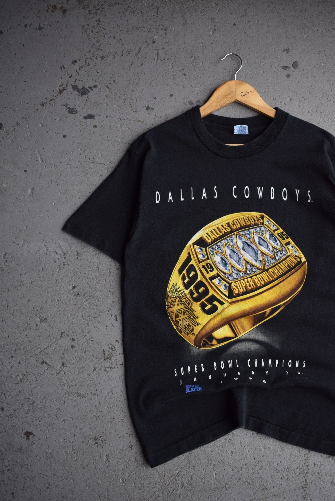 Vintage 1996 Salem x NFL Dallas Cowboys Superbowl Champions Ring Tee (M) - Retrospective Store