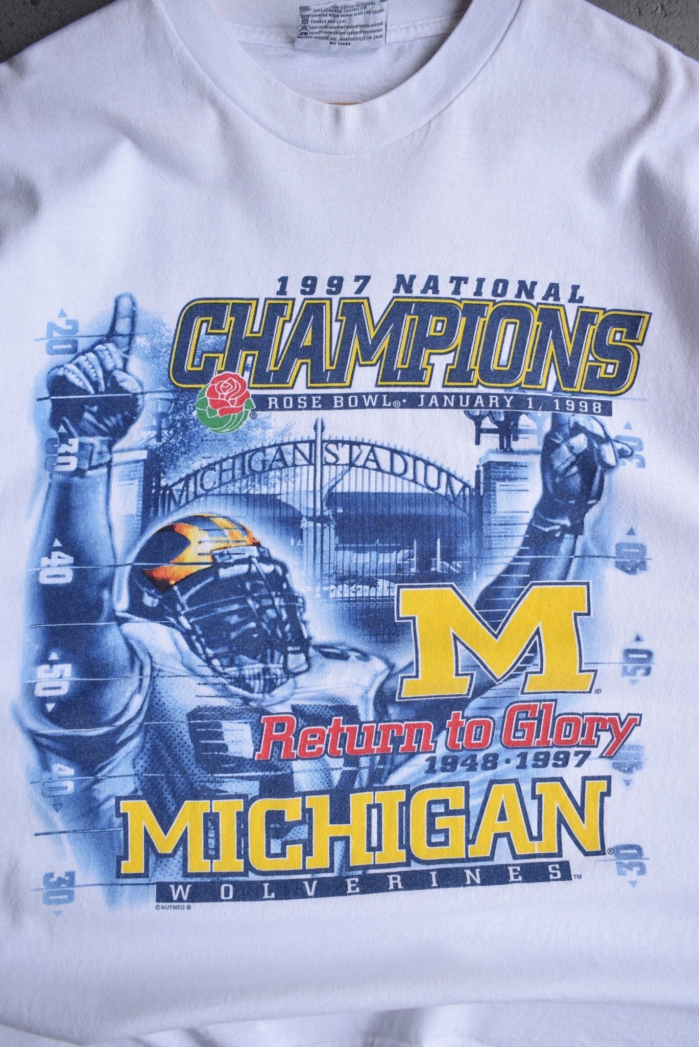 Vintage 1997 University of Michigan National Champions Tee (L/XL) - Retrospective Store