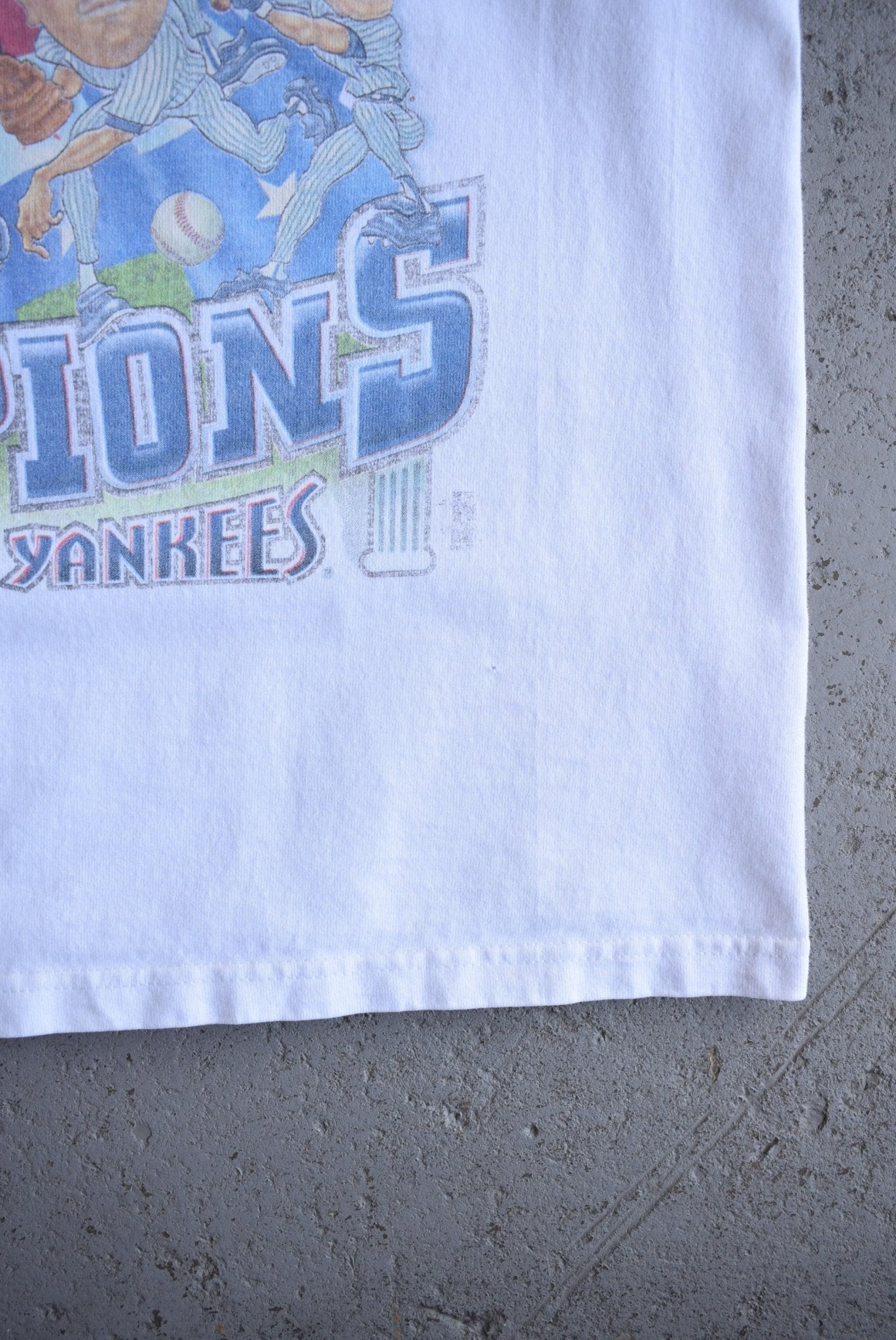 Vintage 1998 MLB New York Yankees World Series Champions Tee (S/M) - Retrospective Store