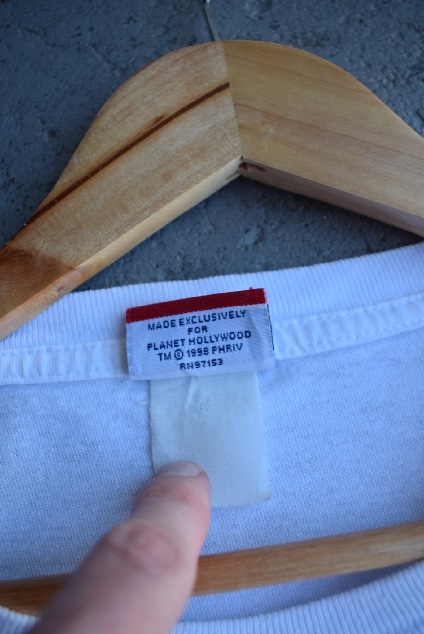 Vintage 1998 Planet Hollywood Spellout Long Sleeve Tee (M) - Retrospective Store