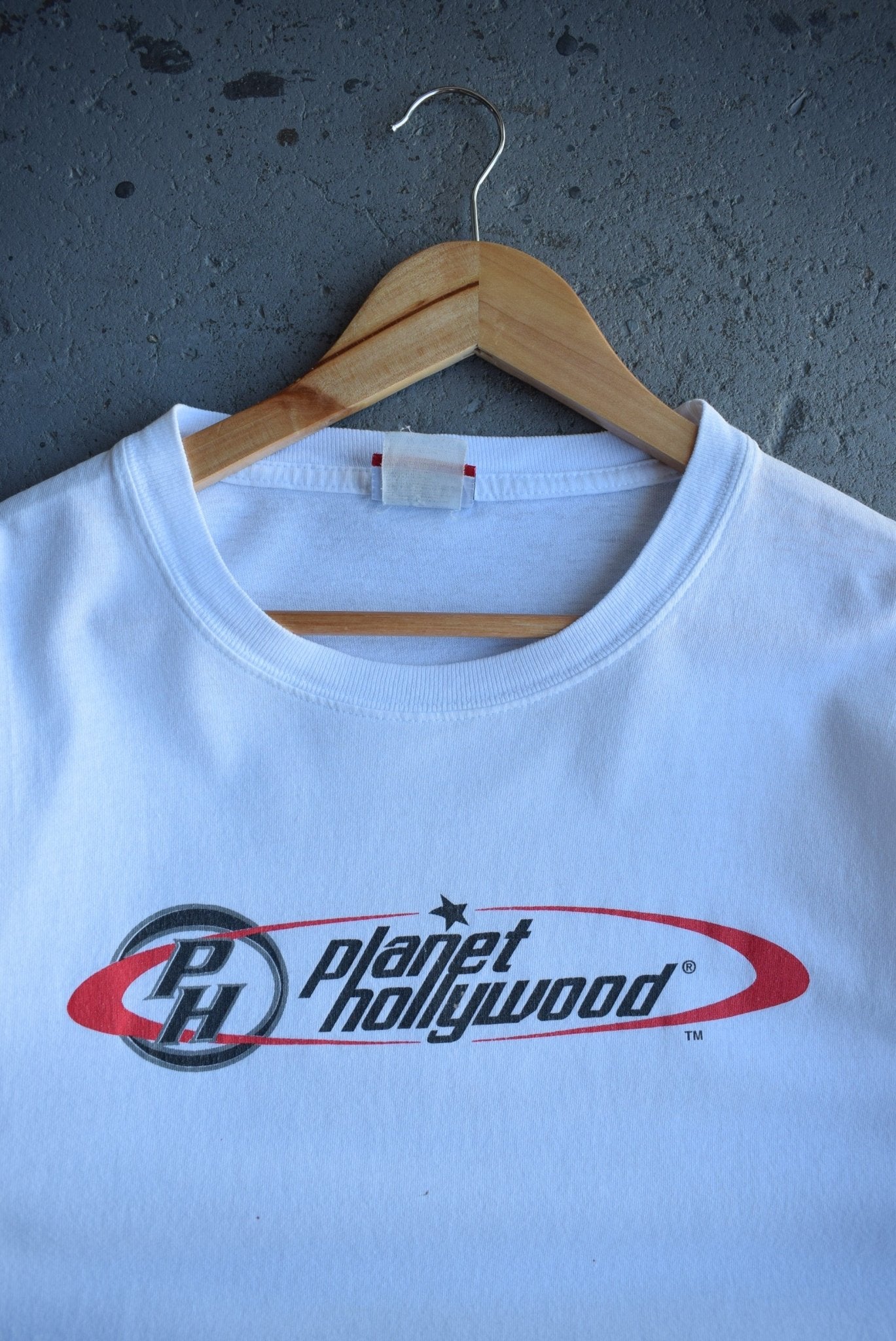 Vintage 1998 Planet Hollywood Spellout Long Sleeve Tee (M) - Retrospective Store