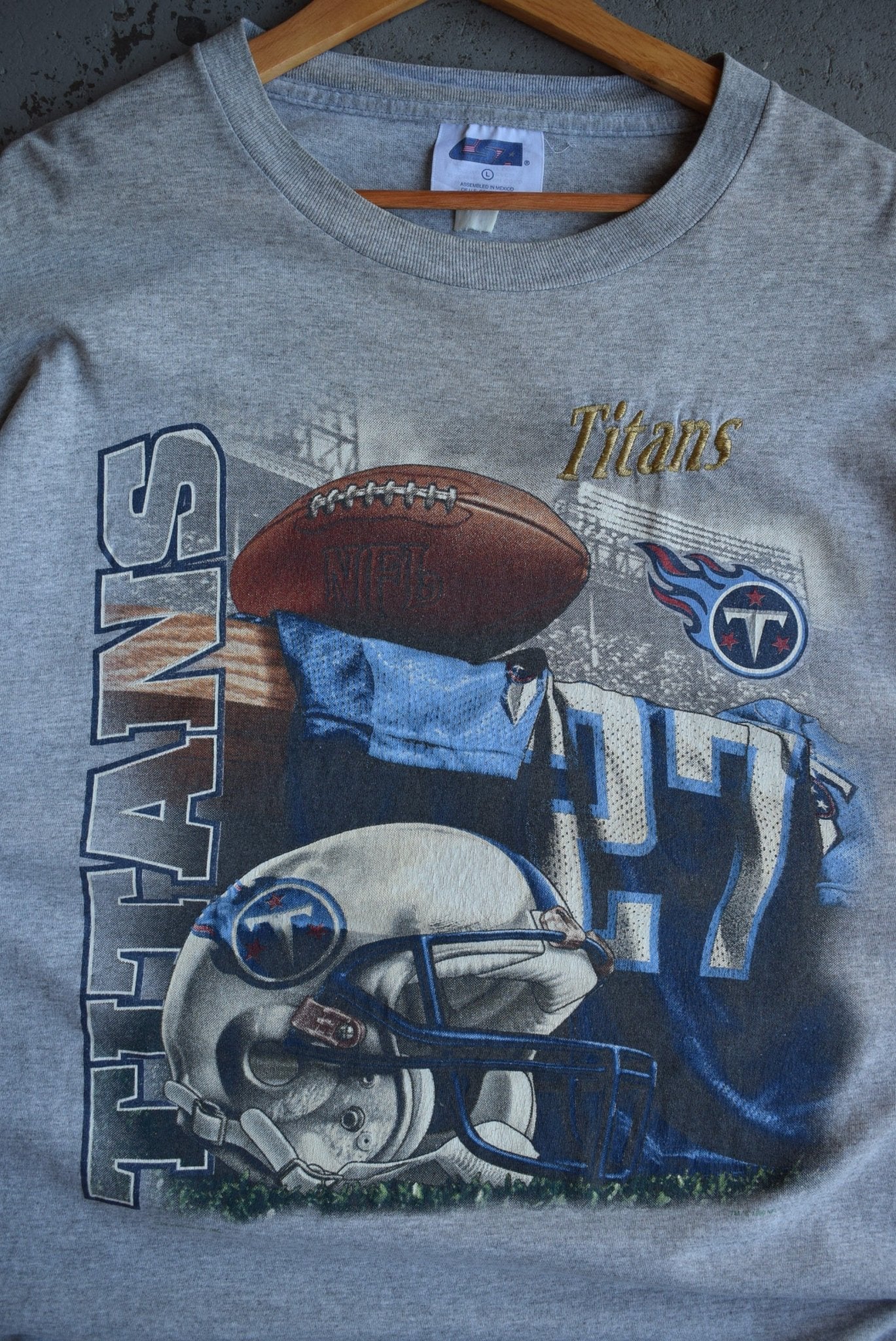 Vintage 1999 NFL Tennessee Titans Tee (XL) - Retrospective Store