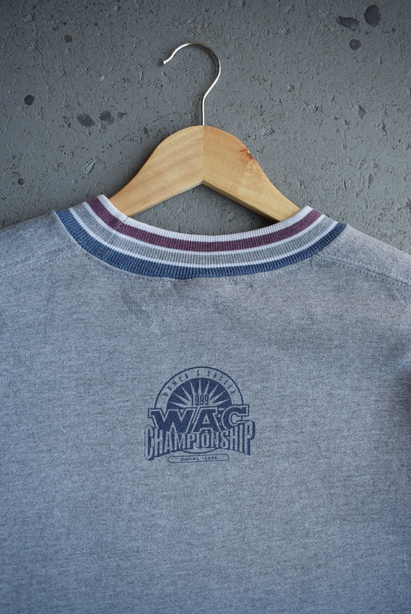 Vintage 1999 Women's Soccer Championship Crewneck (XL) - Retrospective Store