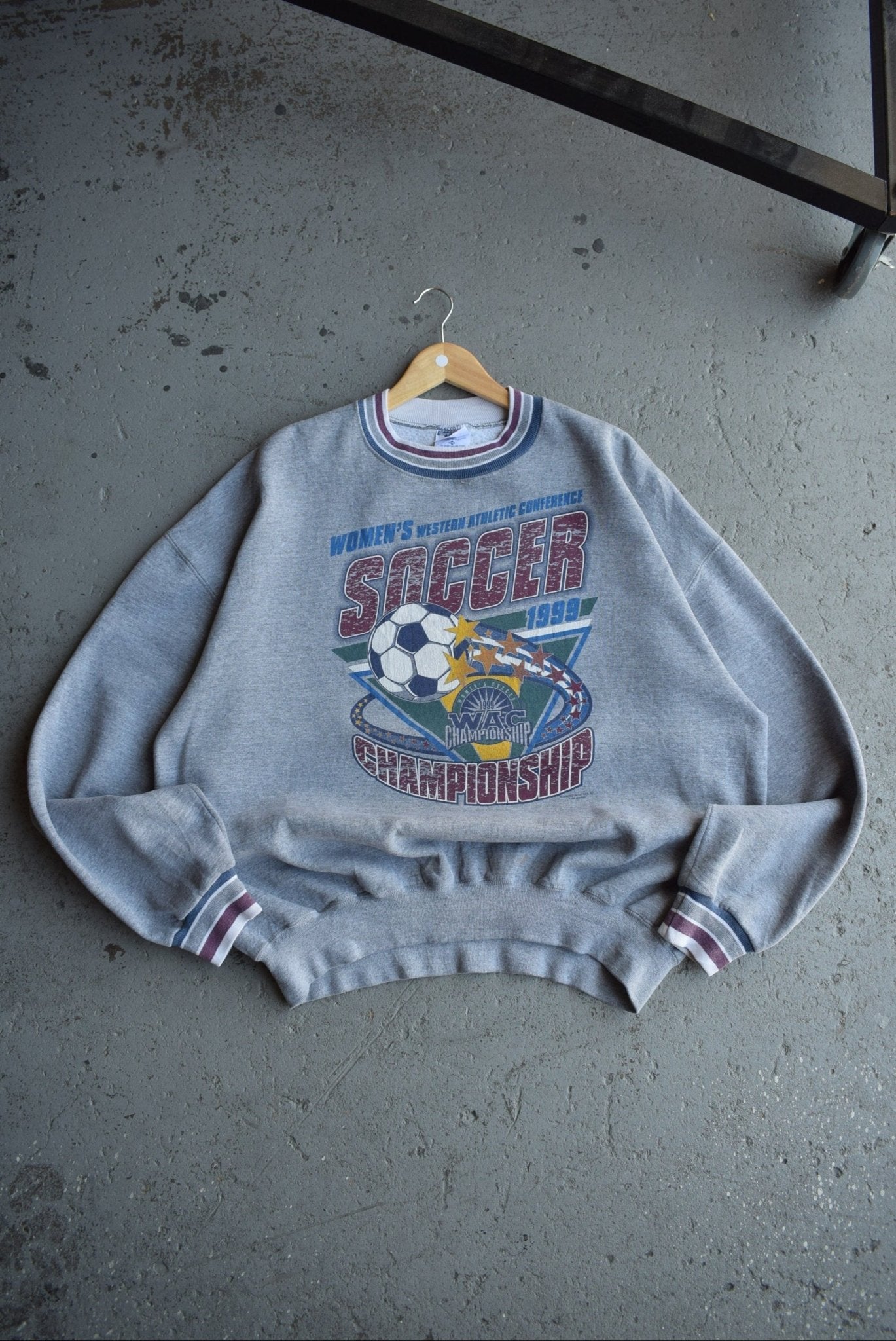 Vintage 1999 Women's Soccer Championship Crewneck (XL) - Retrospective Store