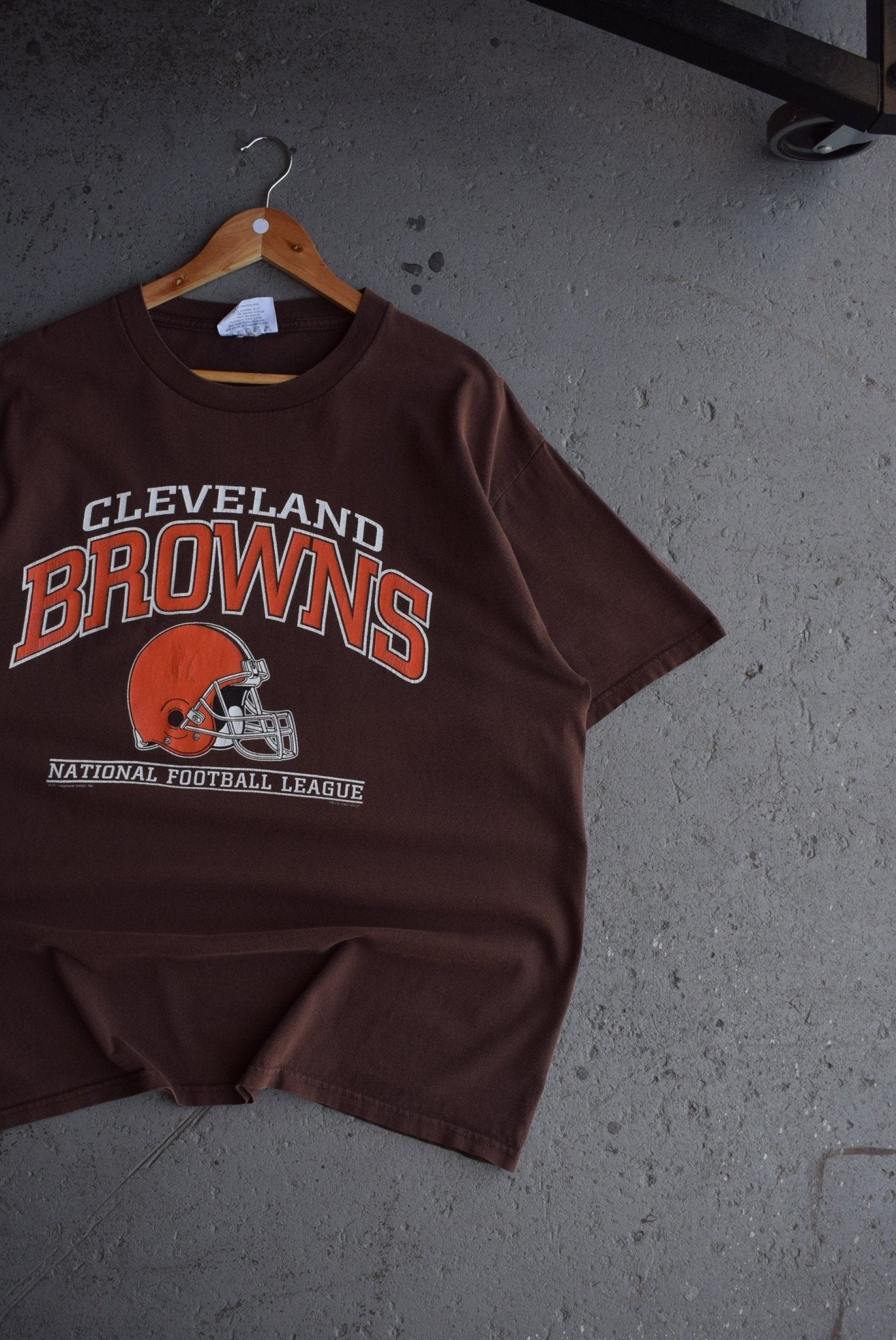 Vintage 2001 NFL Cleveland Browns Tee (XL) - Retrospective Store