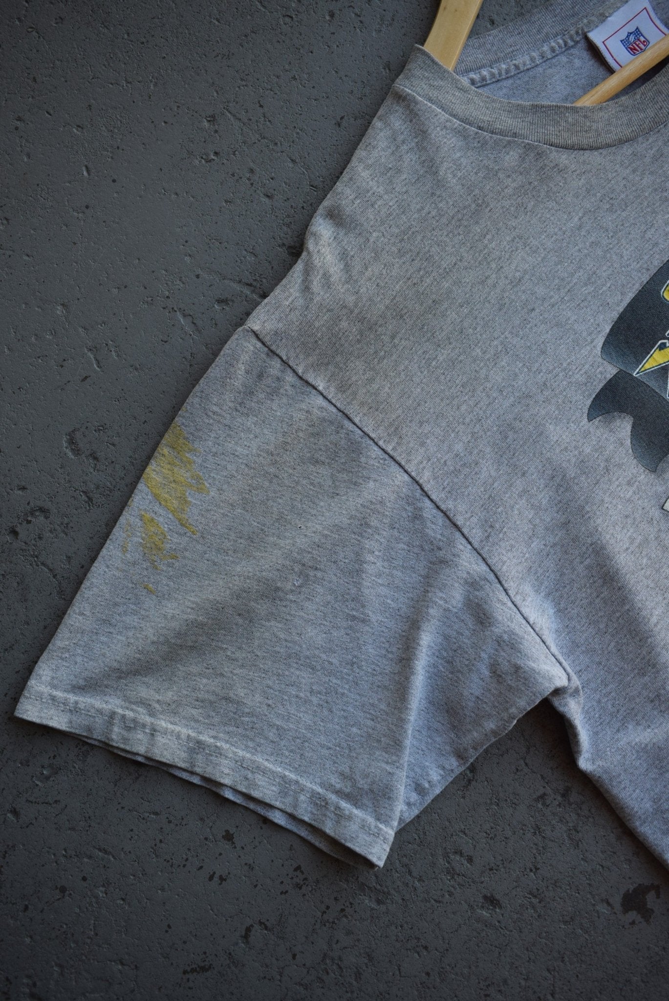 Vintage 2003 NFL Raiders vs Buccaneers Superbowl XXXVII Tee (L) - Retrospective Store