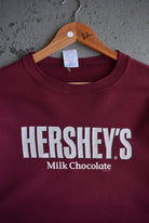 Vintage 2005 Hersey's Milk Chocolate Graphic Crewneck (M/L) - Retrospective Store