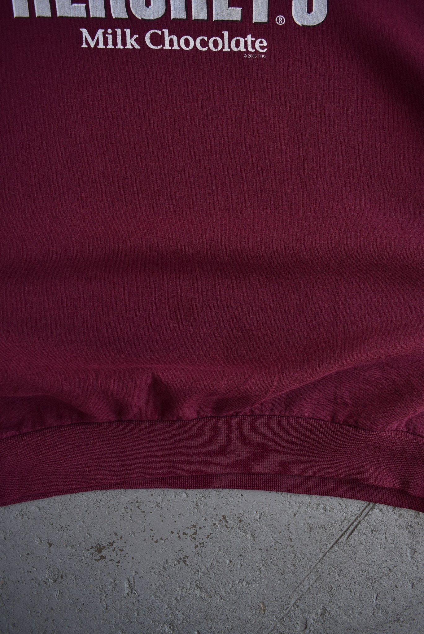 Vintage 2005 Hersey's Milk Chocolate Graphic Crewneck (M/L) - Retrospective Store