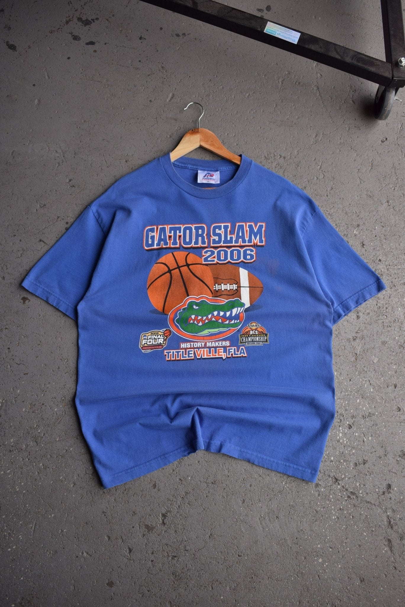 Vintage 2006 University of Florida 'Gator Slam' Basketball Tee (XL) - Retrospective Store