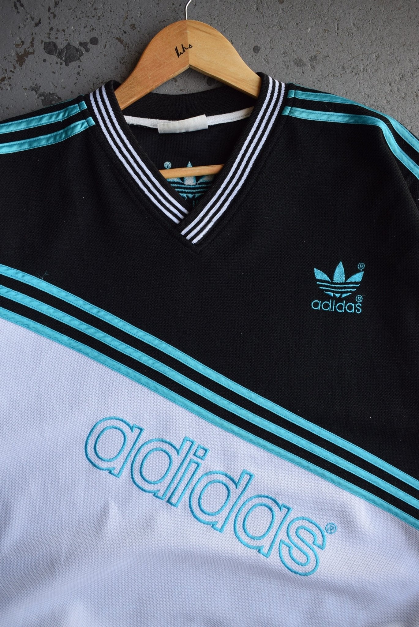 Vintage 90s Adidas Originals Spellout Embroidered Tee (L/XL) - Retrospective Store