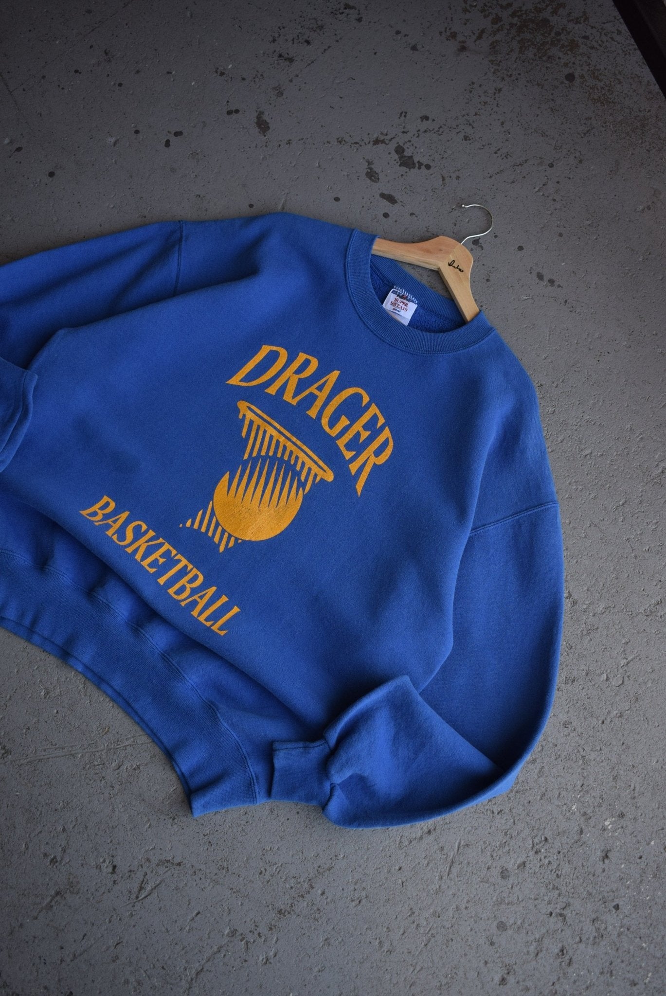 Vintage 90s Drager Basketball Graphic Crewneck (XL) - Retrospective Store