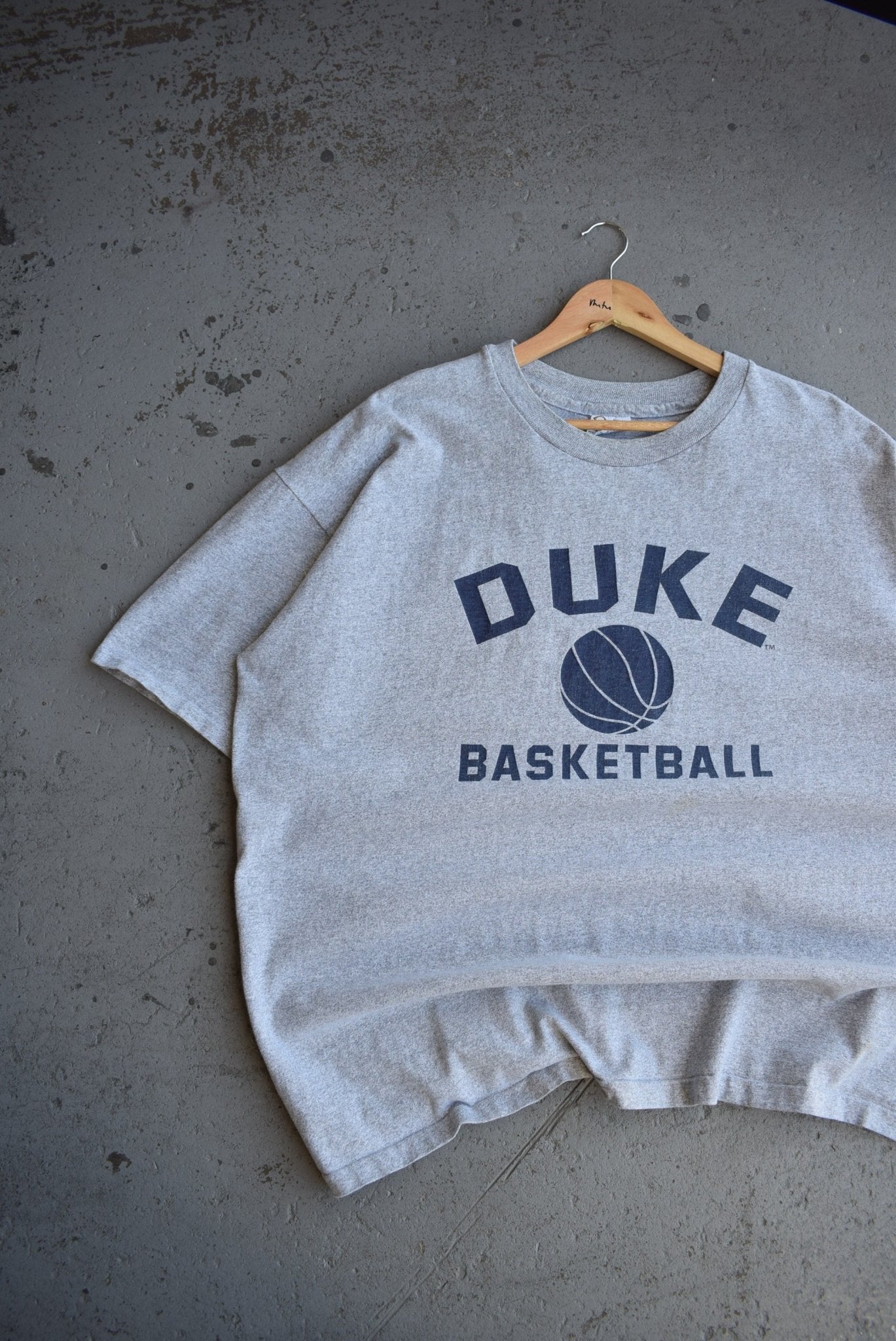 Vintage 90s Duke University Basketball Tee (XXL) - Retrospective Store