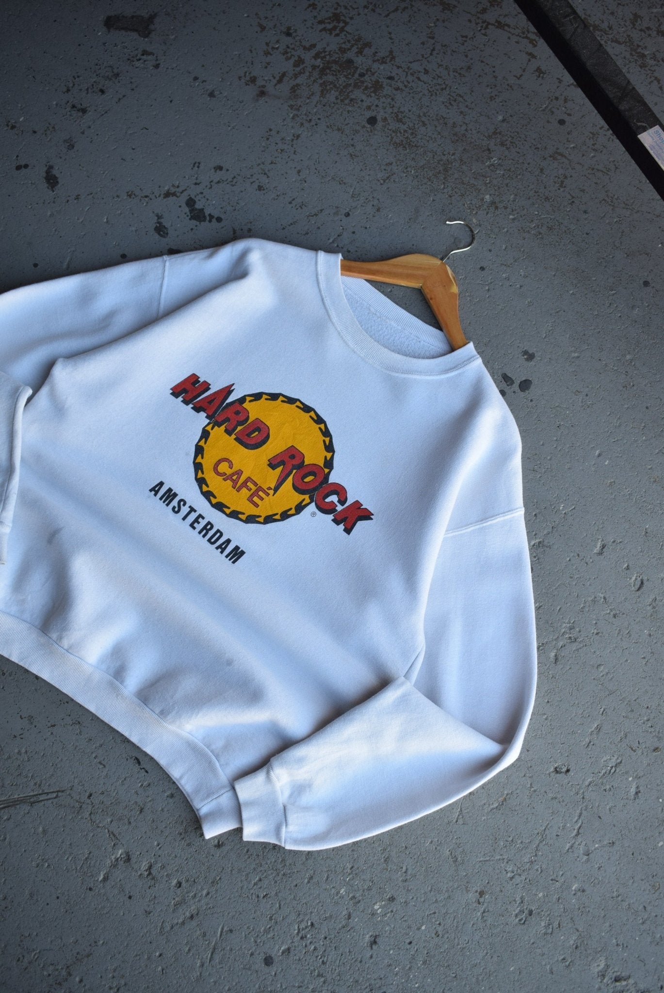 Vintage 90s Hard Rock Cafe Amsterdam Crewneck (M) - Retrospective Store