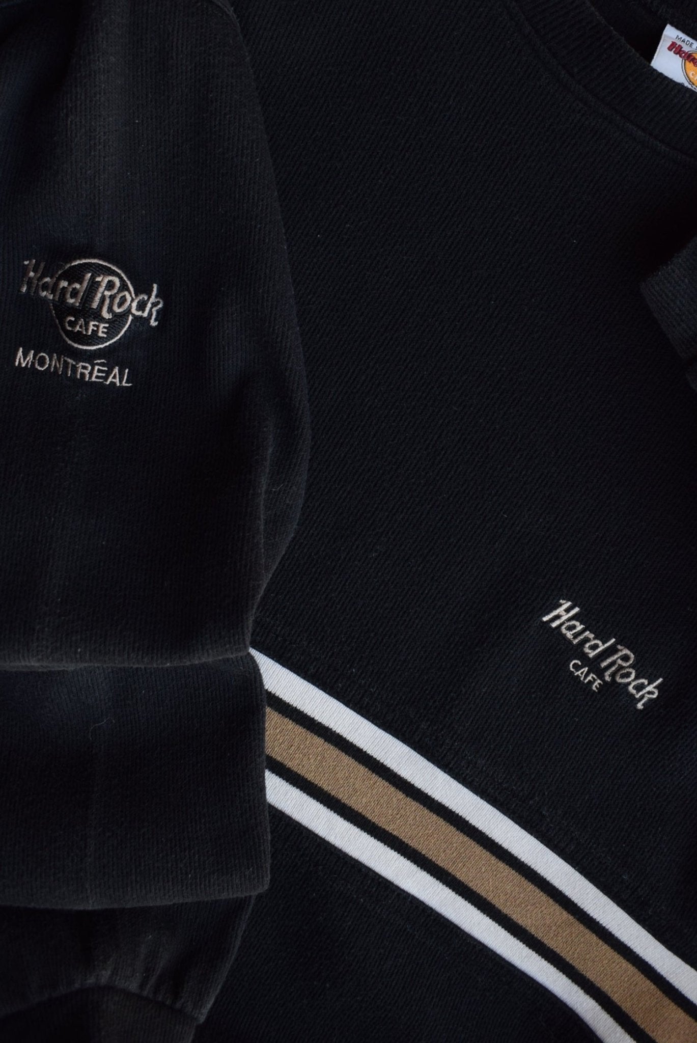 Vintage 90s Hard Rock Cafe Embroidered Crewneck (L) - Retrospective Store