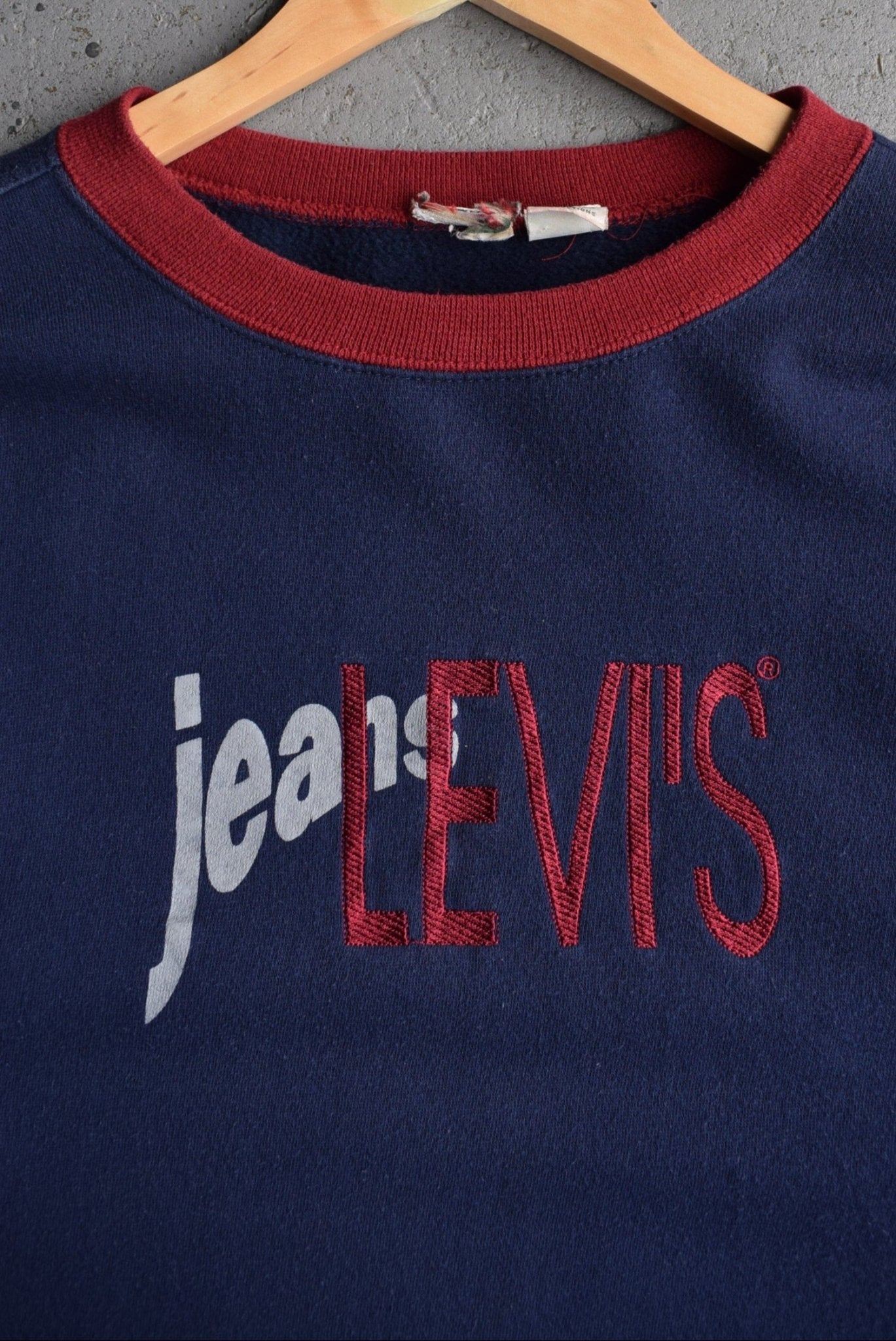 Vintage 90s Levi's Jeans Embroidered Spellout Crewneck (L) - Retrospective Store