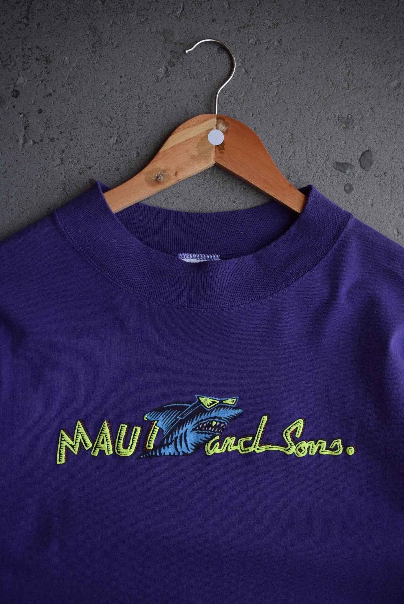 Vintage 90s Maui and Sons Surfwear Long Sleeve Tee (M) - Retrospective Store