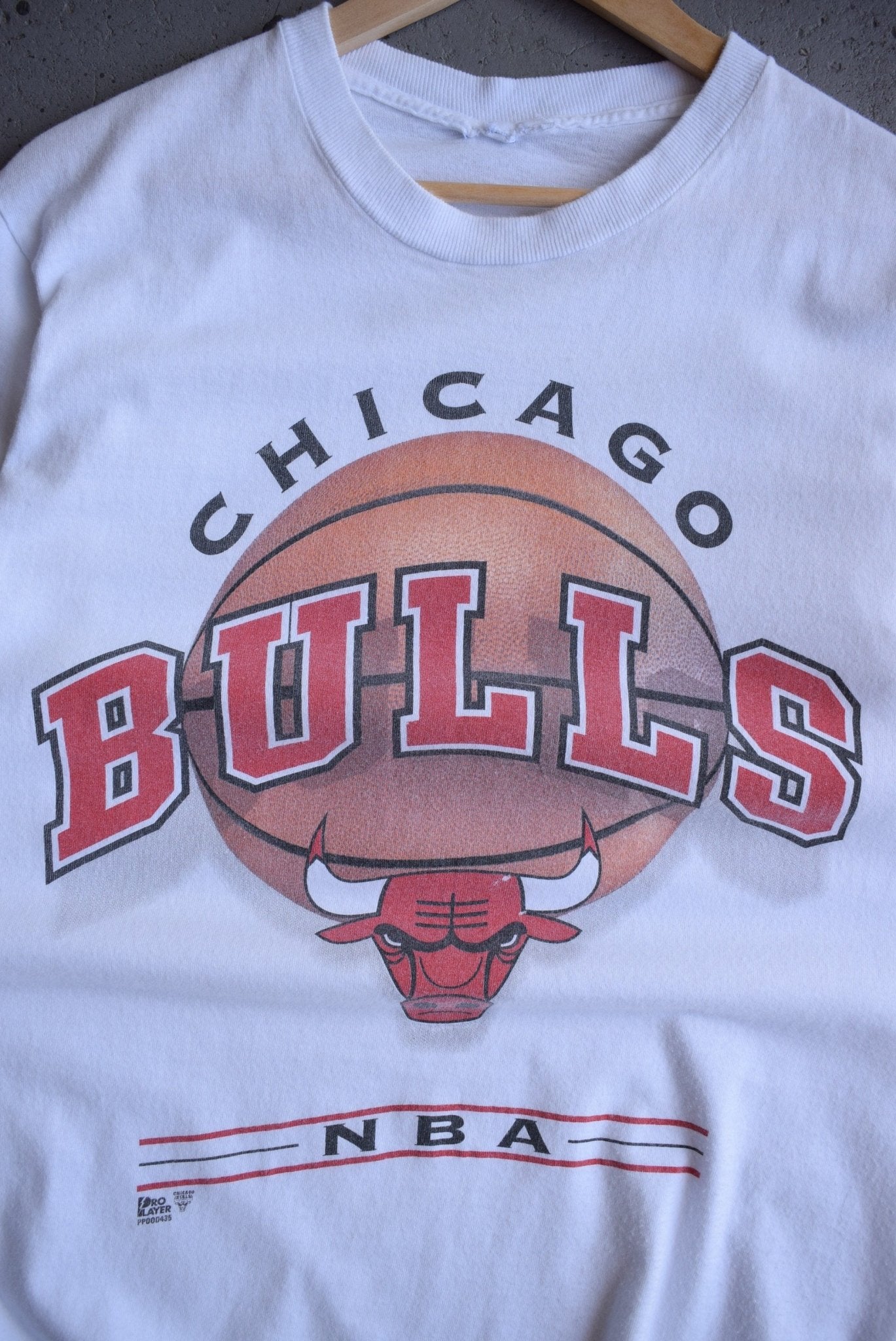 Vintage 90s NBA Chicago Bulls Tee (M) - Retrospective Store