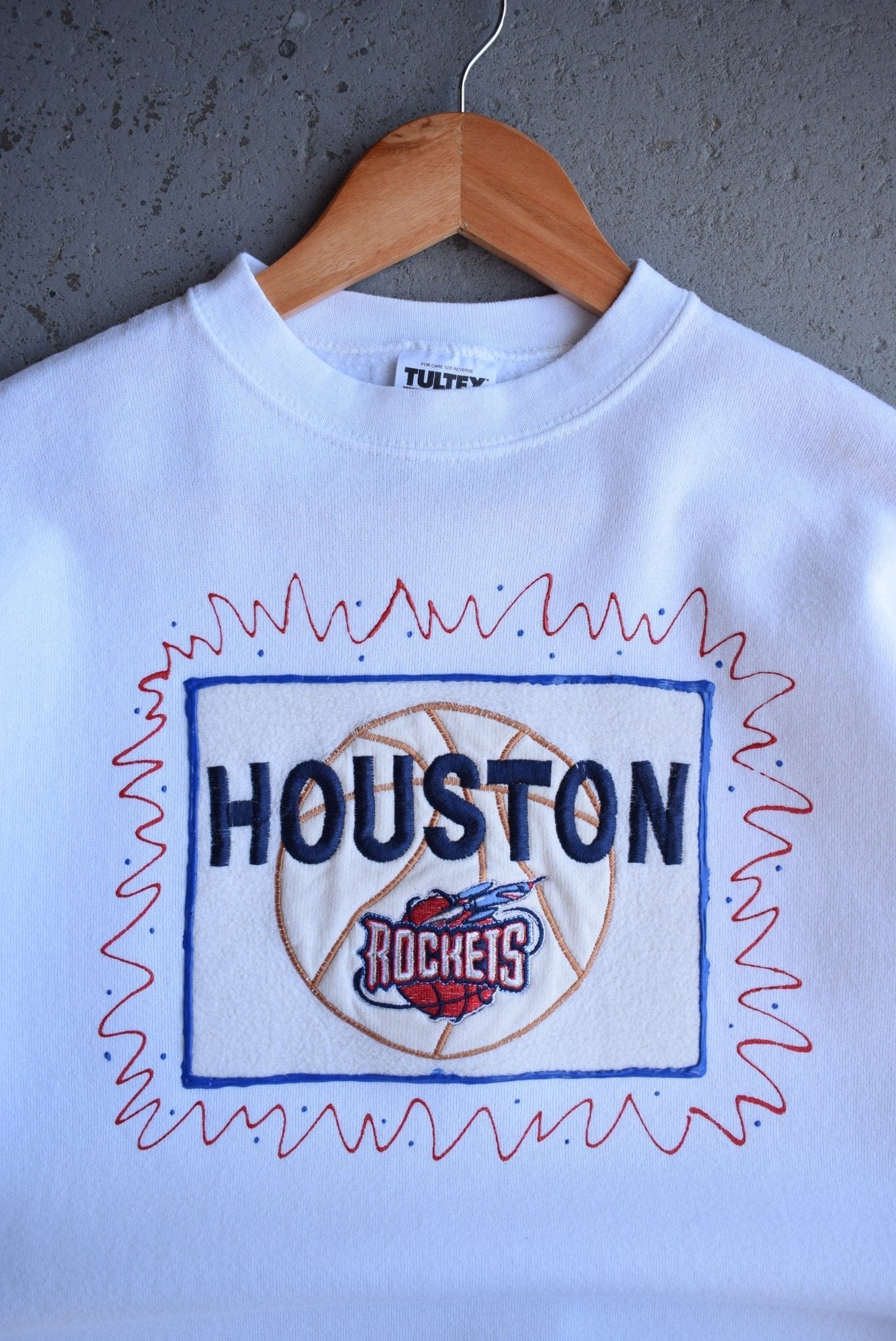 Vintage 90s NBA Houston Rockets Embroidered Crewneck (L) - Retrospective Store