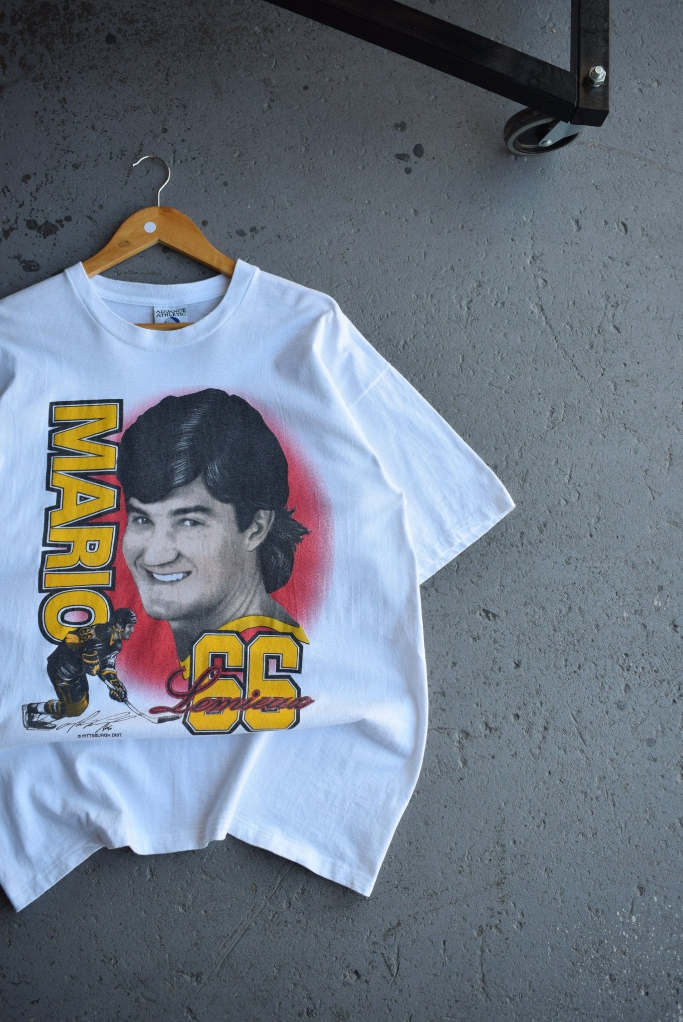 Vintage 90s NHL Mario Lemieux Tee (L) - Retrospective Store