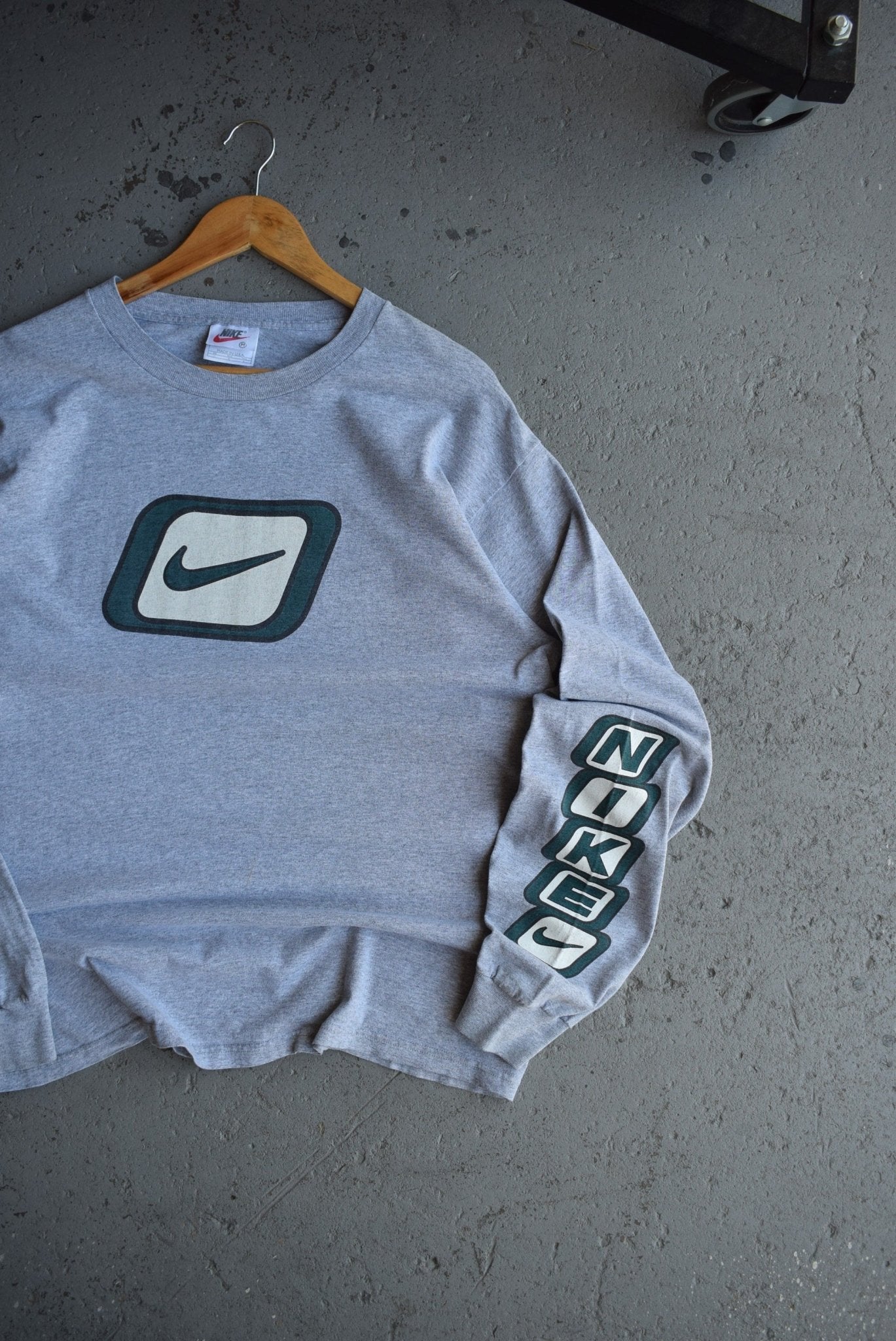 Vintage 90s Nike Big Swoosh Long Sleeve Tee (L) - Retrospective Store