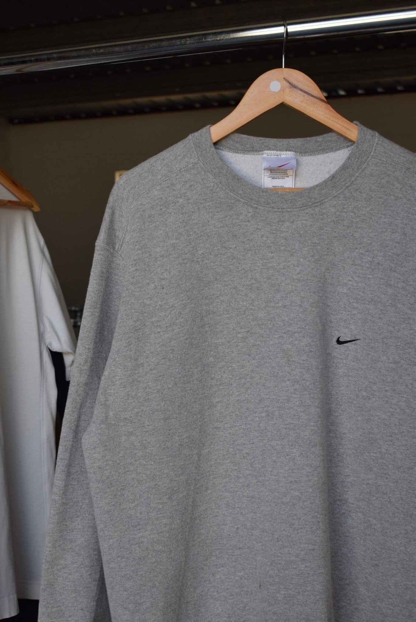 Vintage 90s Nike Classic Logo Embroidered Crewneck (L/XL) - Retrospective Store