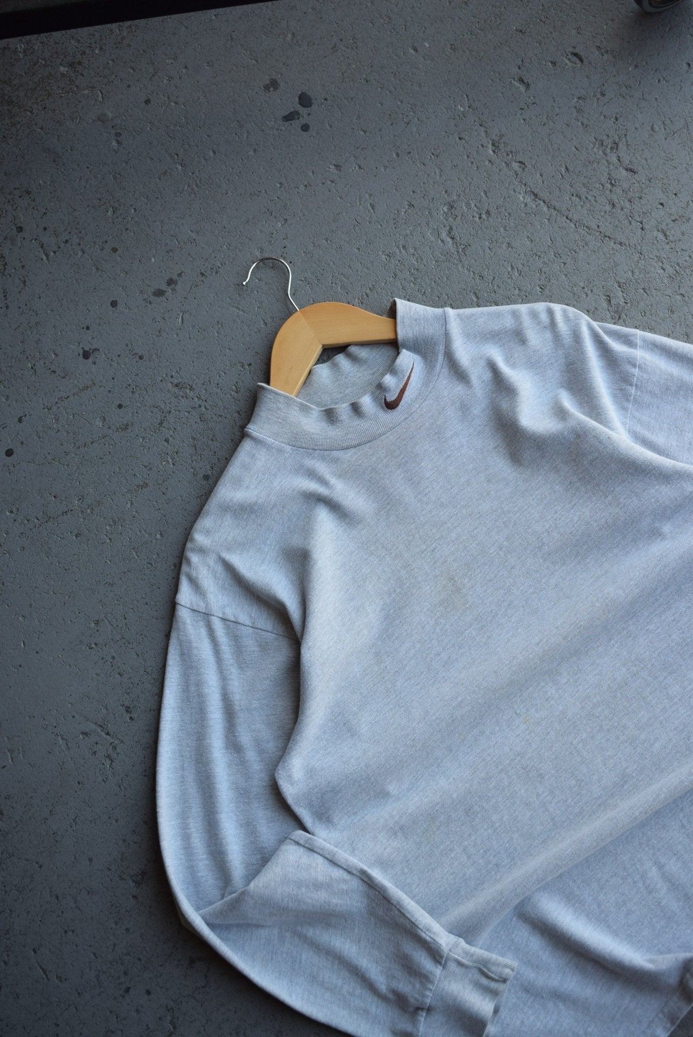 Vintage 90s Nike Classic Logo Embroidered Mockneck (M) - Retrospective Store