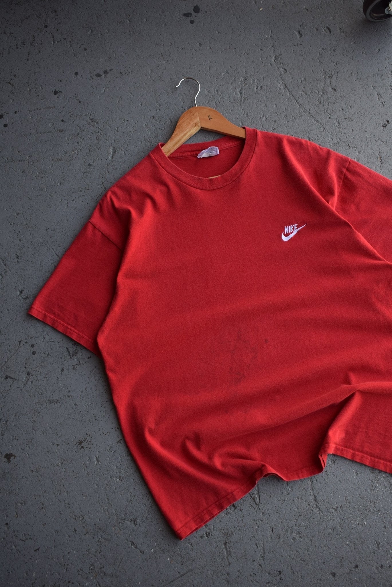 Vintage 90s Nike Classic Logo Embroidered Tee (L) - Retrospective Store