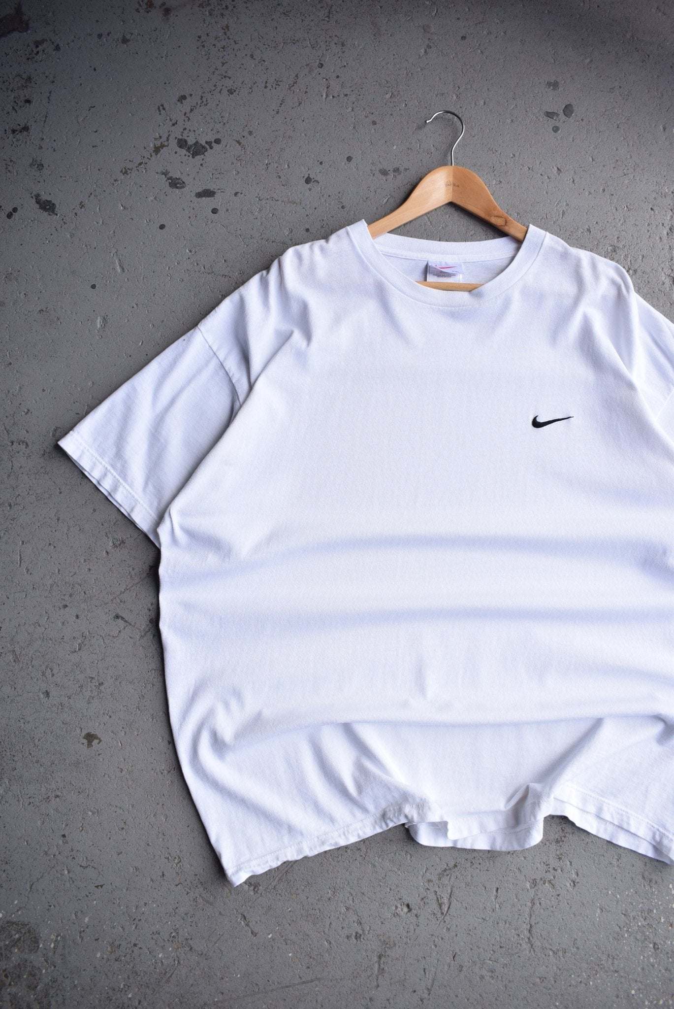 Vintage 90s Nike Classic Logo Embroidered Tee (XXL) - Retrospective Store