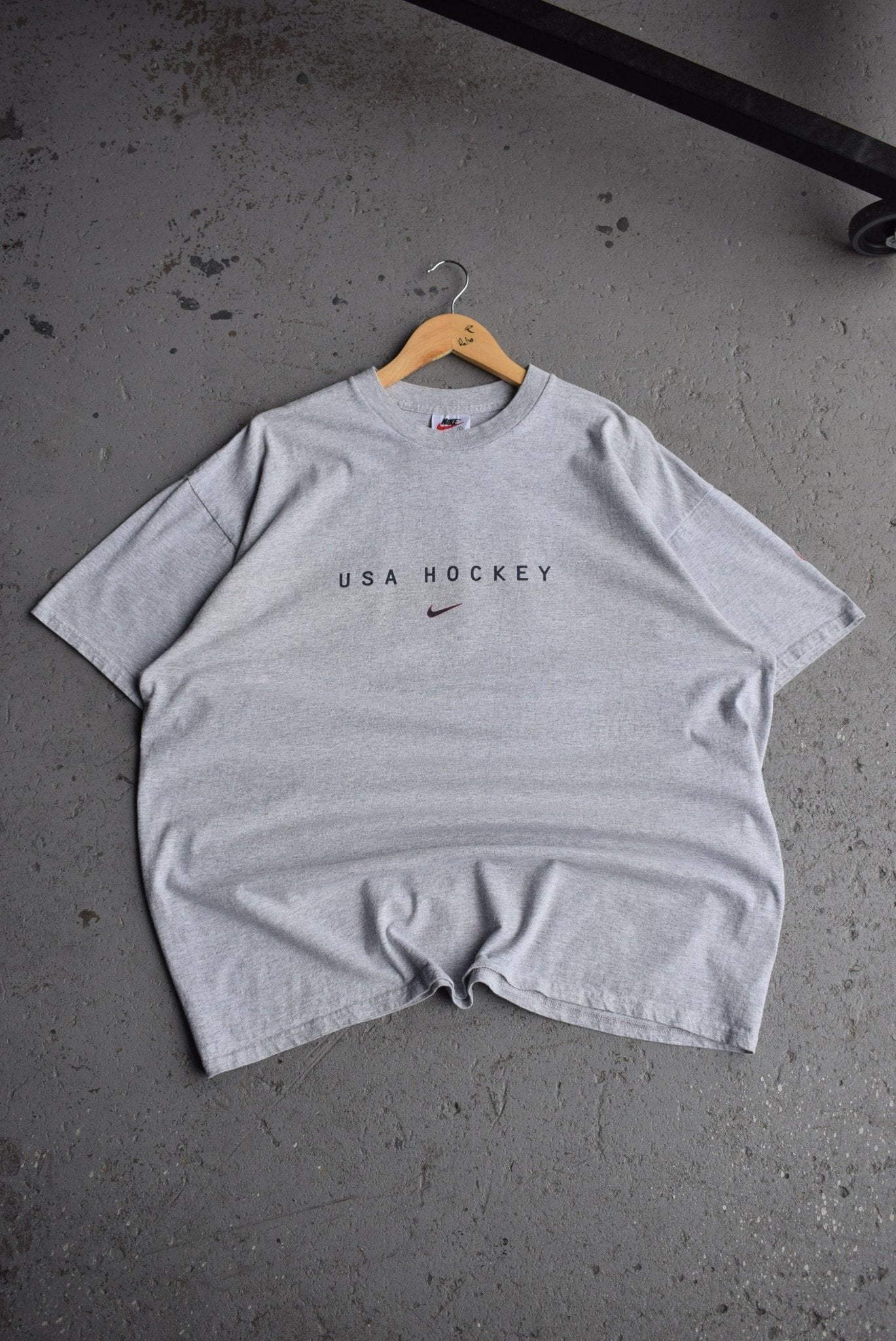 Vintage 90s Nike Hockey Tee (XL/XXL) - Retrospective Store