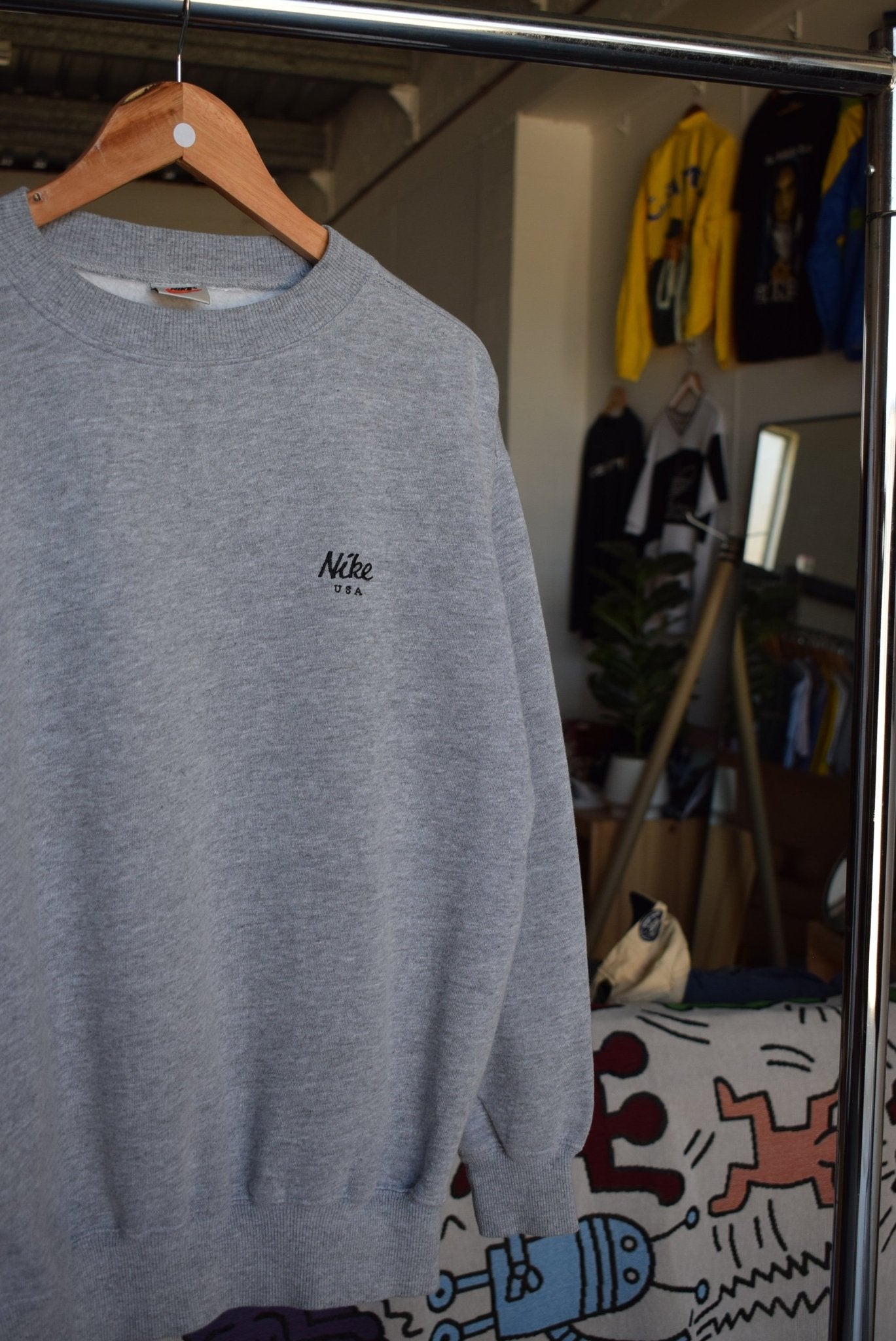 Vintage 90s Nike USA Embroidered Crewneck (M) - Retrospective Store