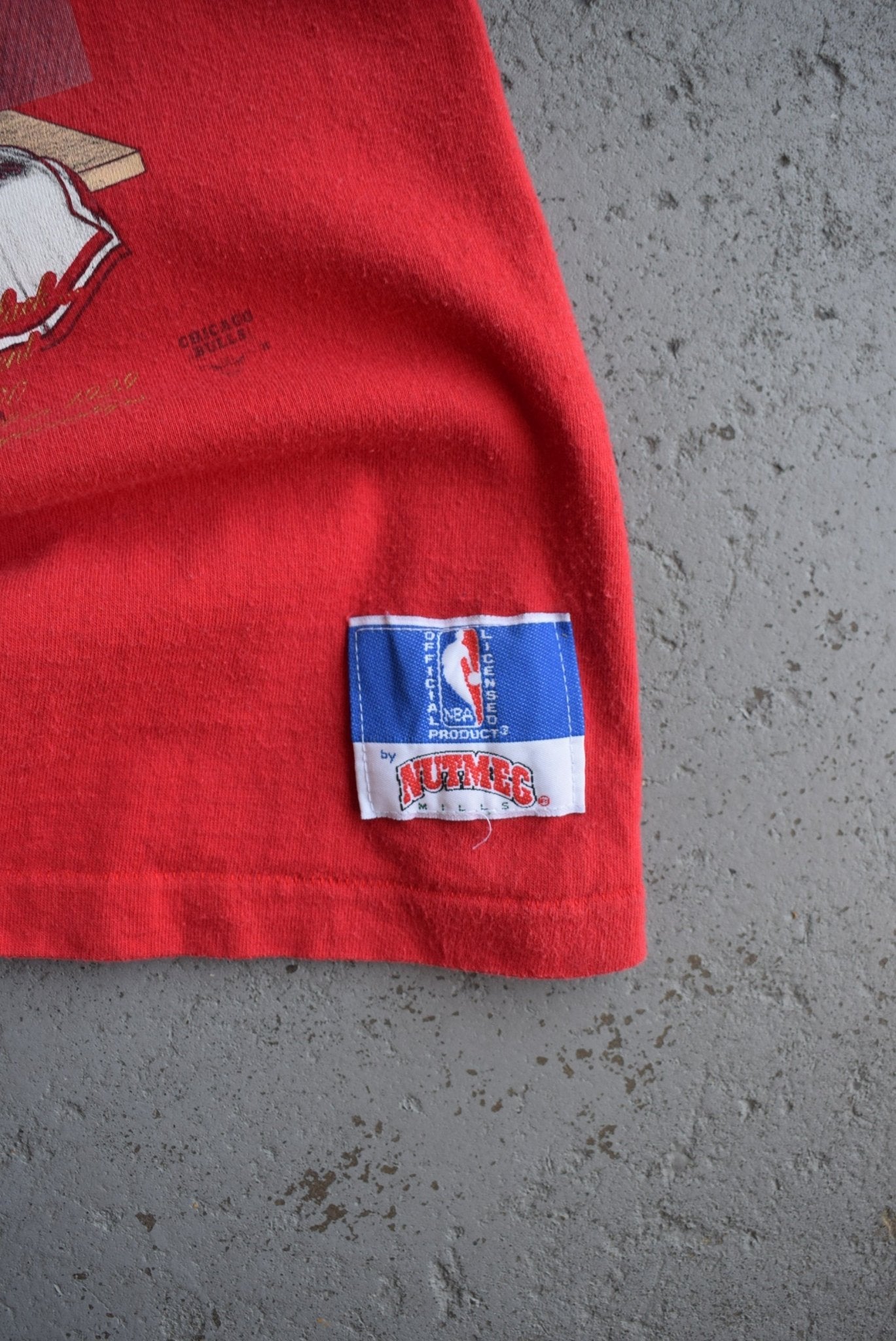 Vintage 90s Nutmeg x NBA Chicago Bulls Tee (XS) - Retrospective Store