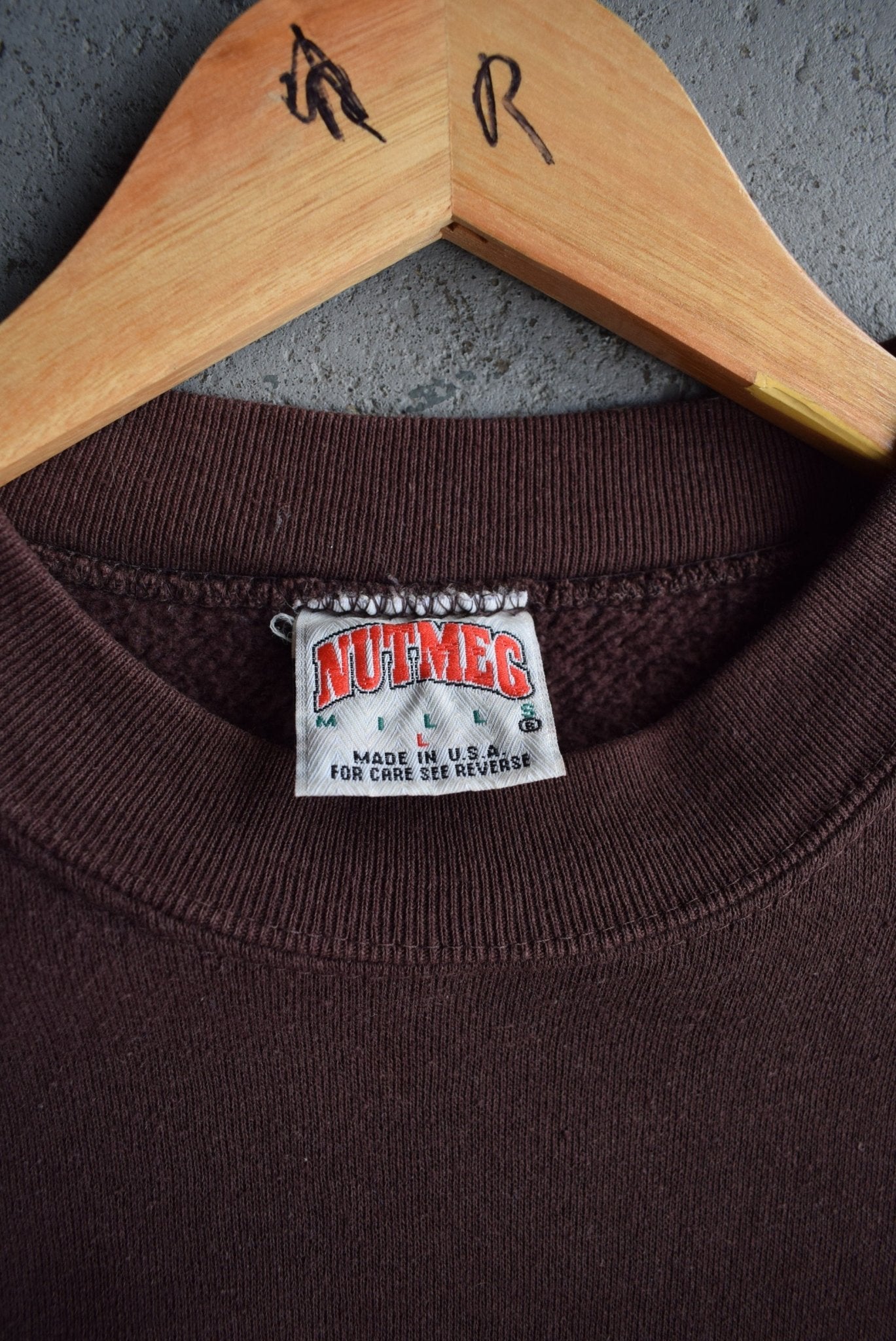 Vintage 90s Nutmeg x NFL Cleveland Browns Embroidered Crewneck (L) - Retrospective Store